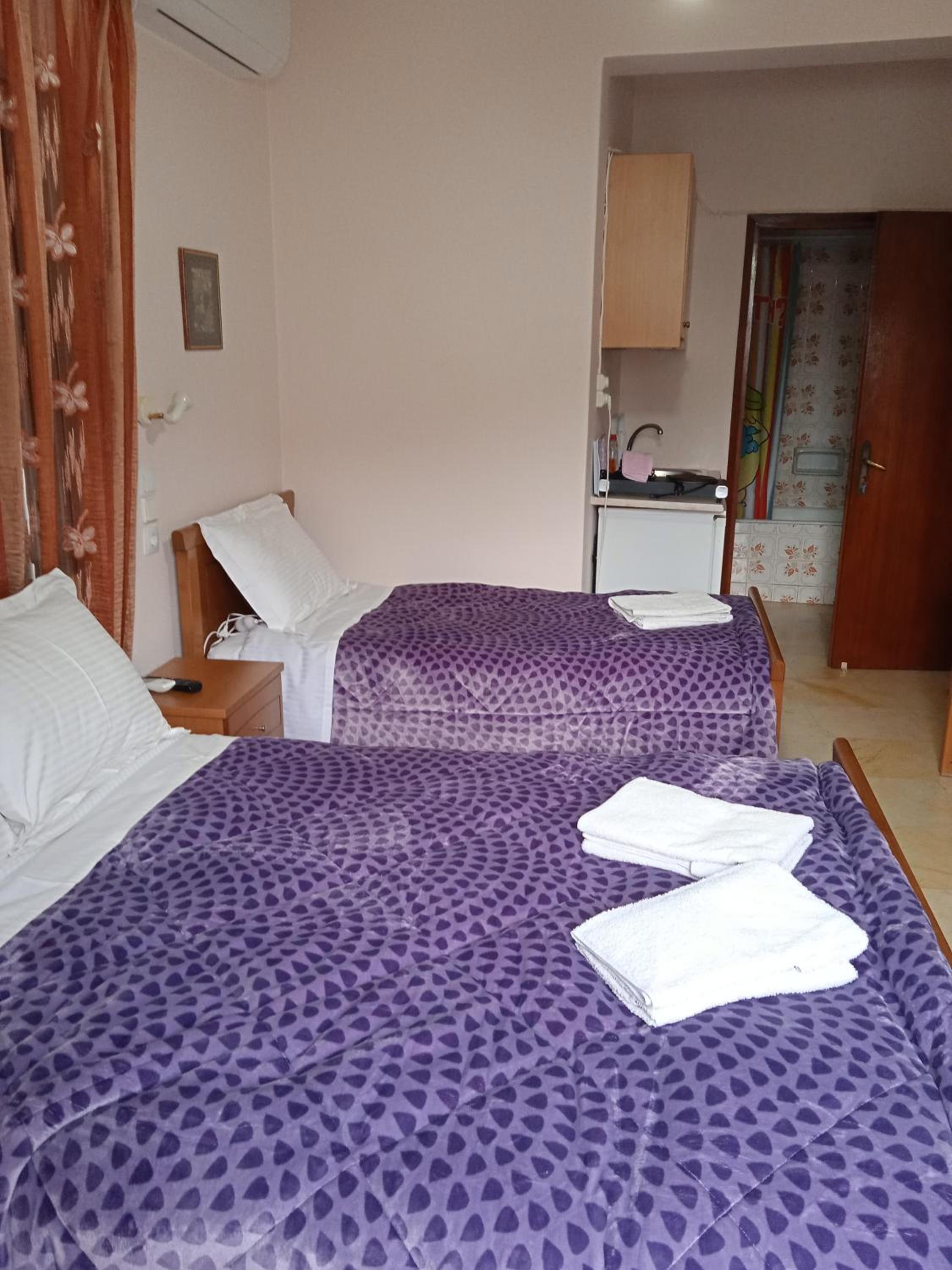 Triple Room with Terrace photo 1
