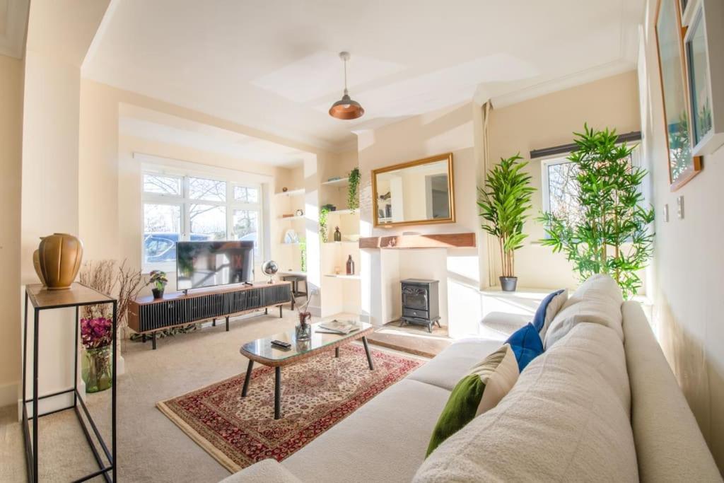 Three-Bedroom House photo 1