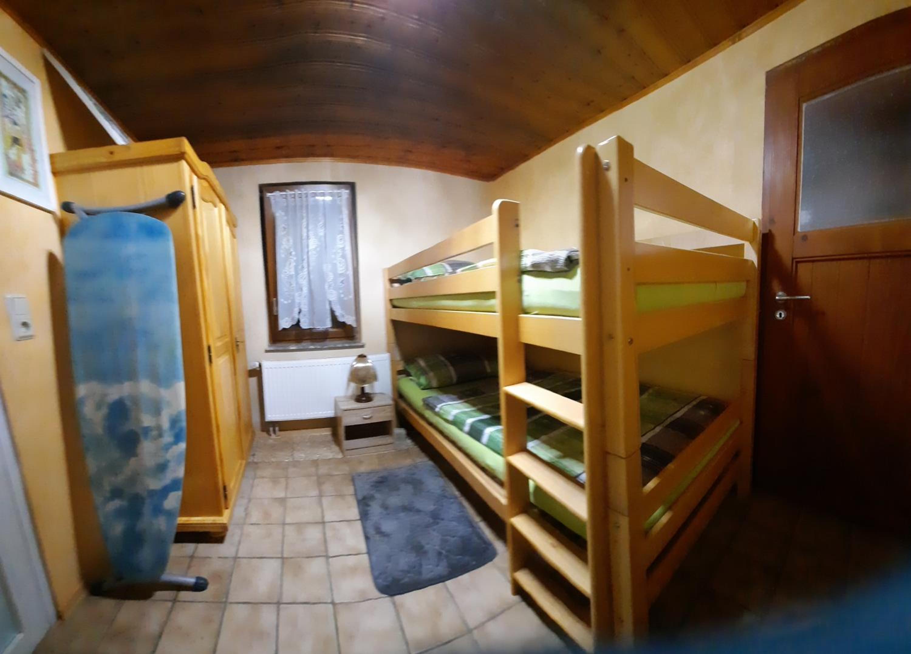 One-Bedroom Apartment - Photo 1