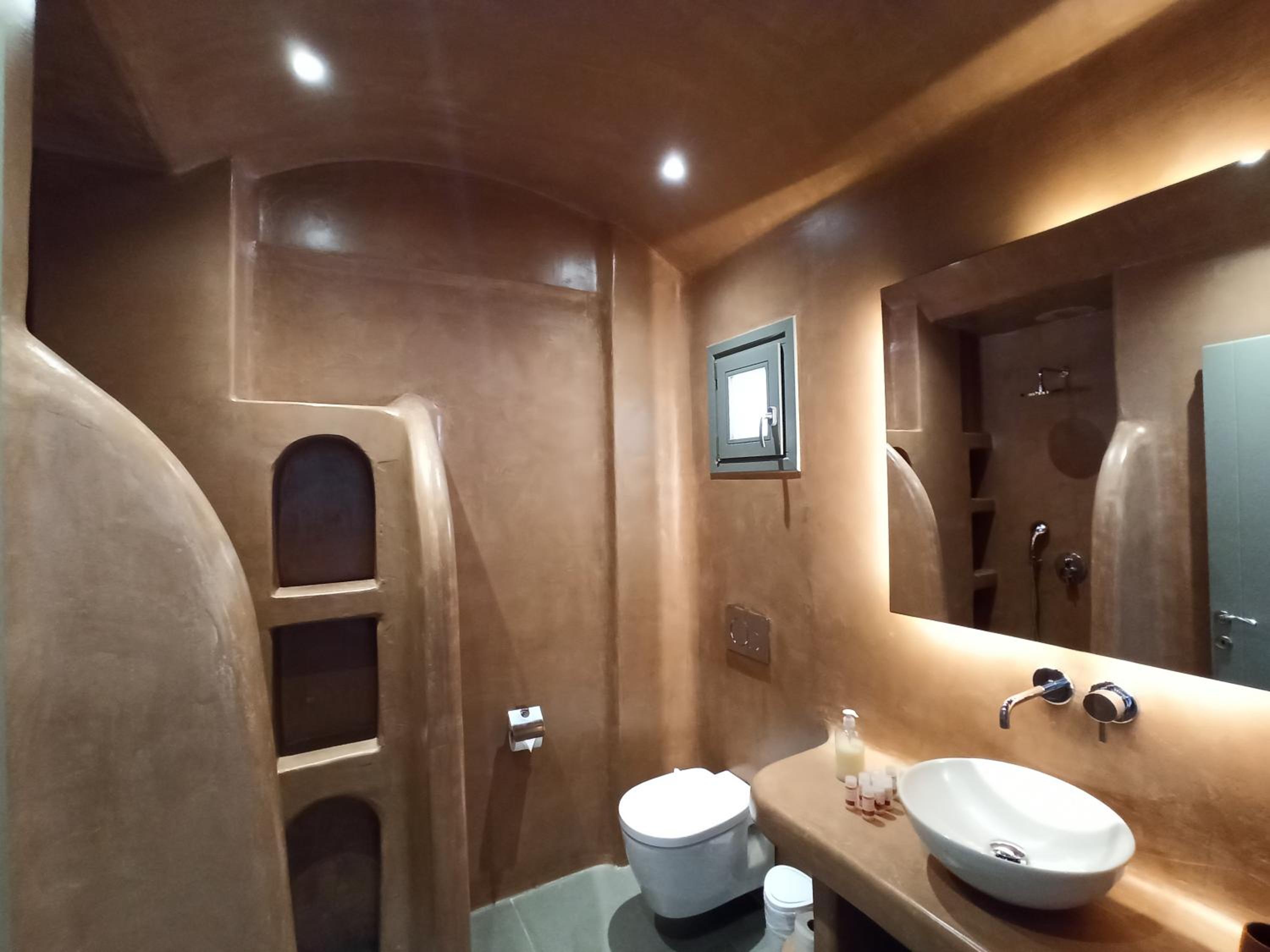 Suite with Private Pool - Photo 28