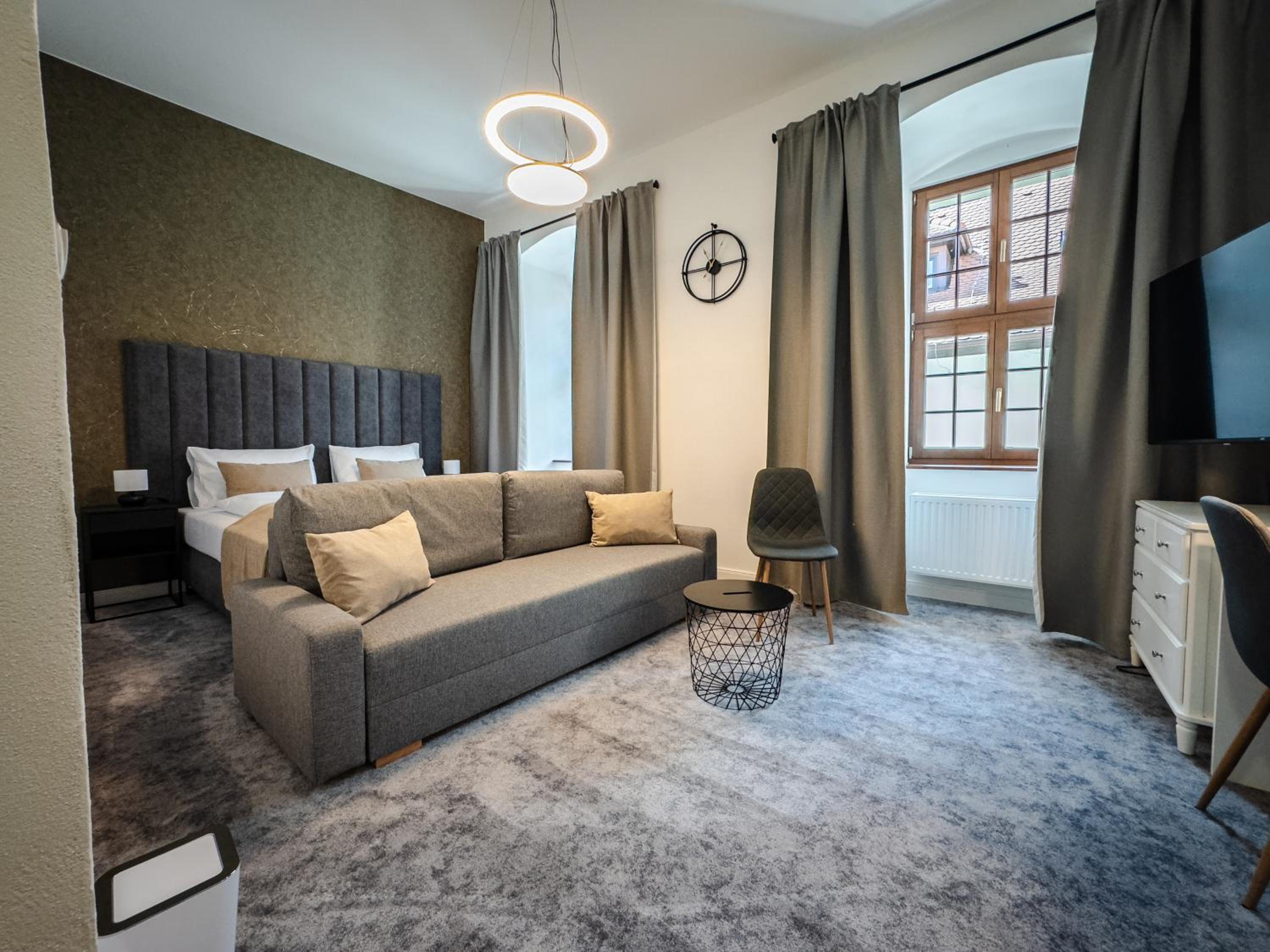 Deluxe Double Room with Extra Bed