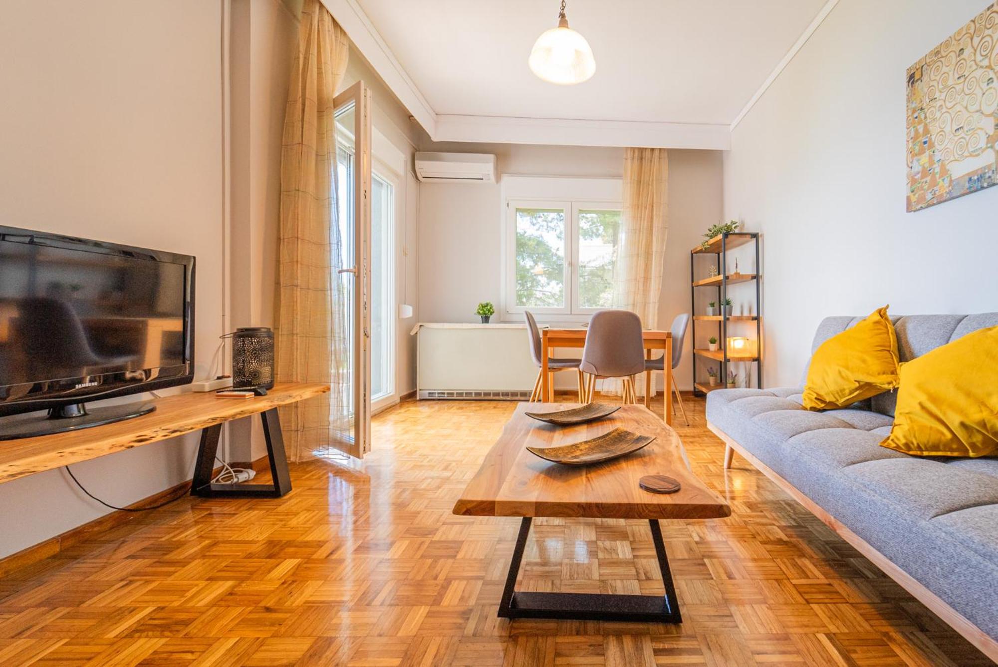 One-Bedroom Apartment