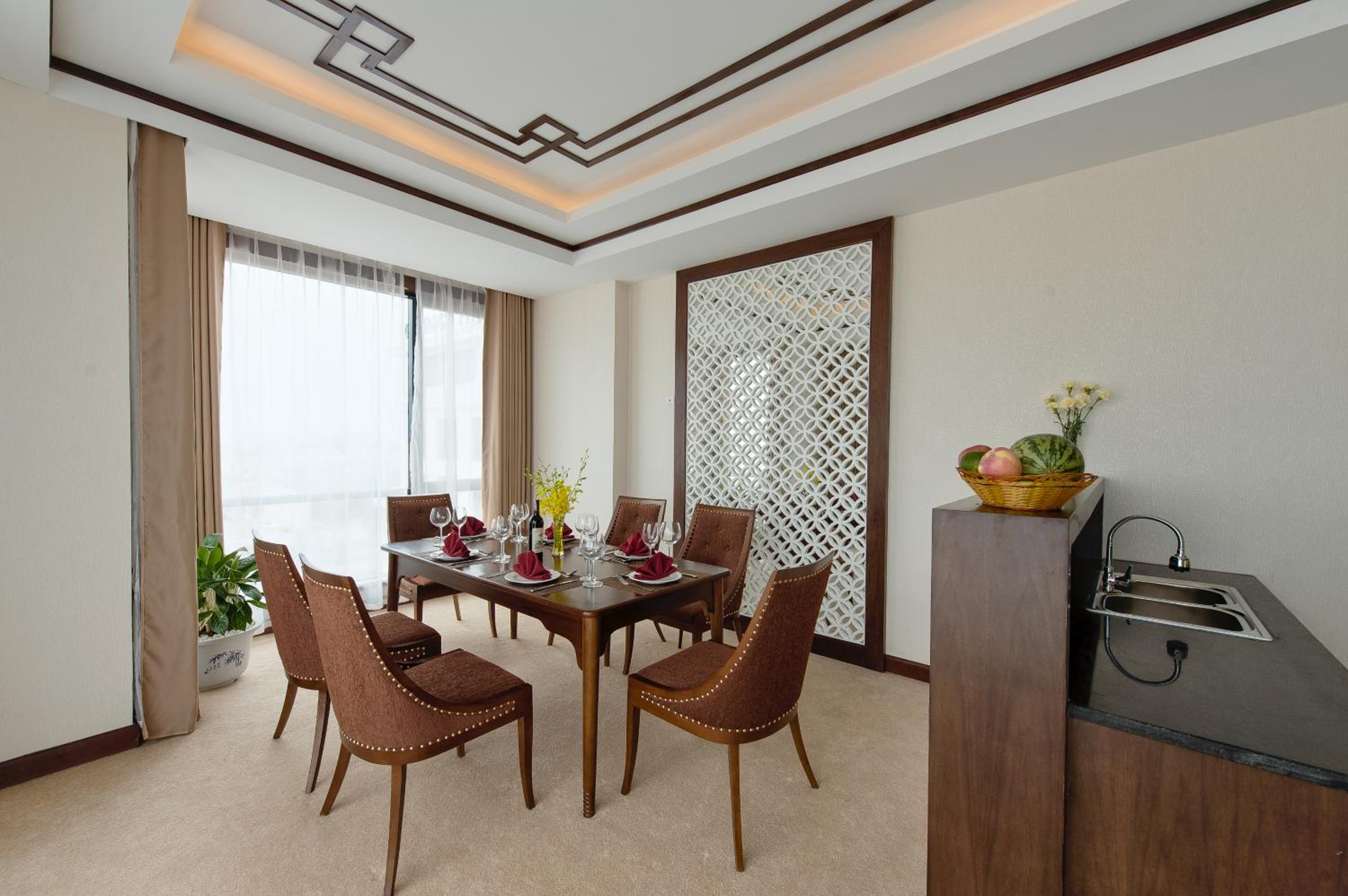 Presidential Suite photo 2