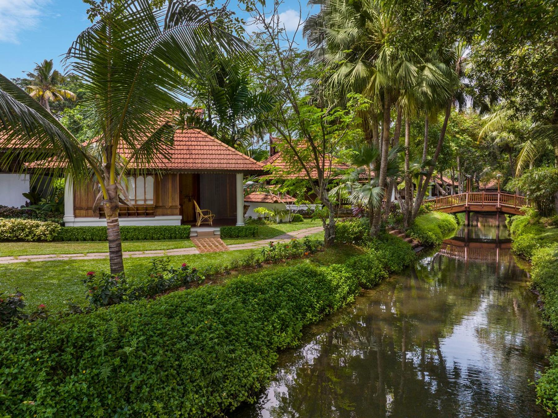 Heritage Lake View Villa with Private Pool,with Hi -Tea ,One-hour sunset cruise,Complimentary in-house Wellness doctor consultation, Evening Cultural program, Complimentary Fishing,Cycling,and Clay pottery experience photo 3