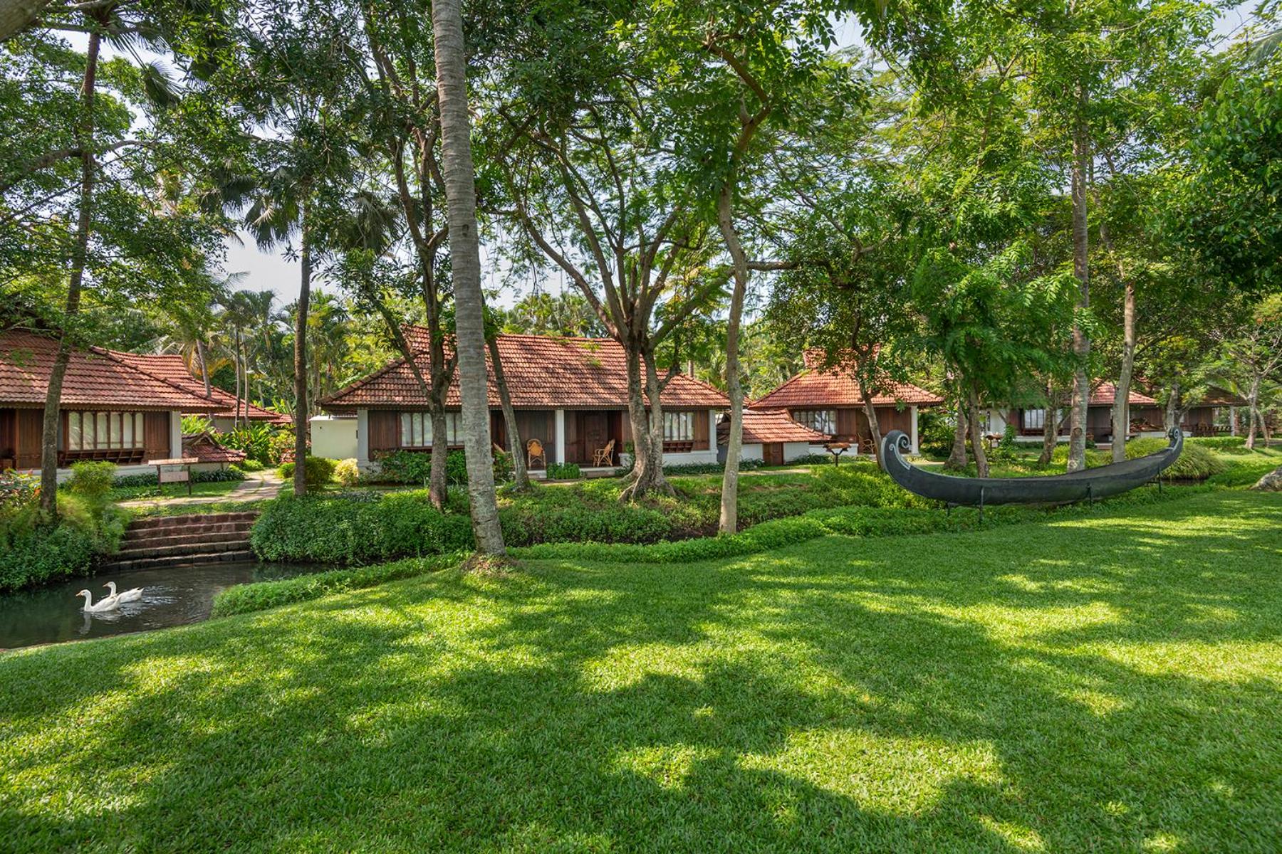 Heritage Lake View Villa with Private Pool,with Hi -Tea ,One-hour sunset cruise,Complimentary in-house Wellness doctor consultation, Evening Cultural program, Complimentary Fishing,Cycling,and Clay pottery experience