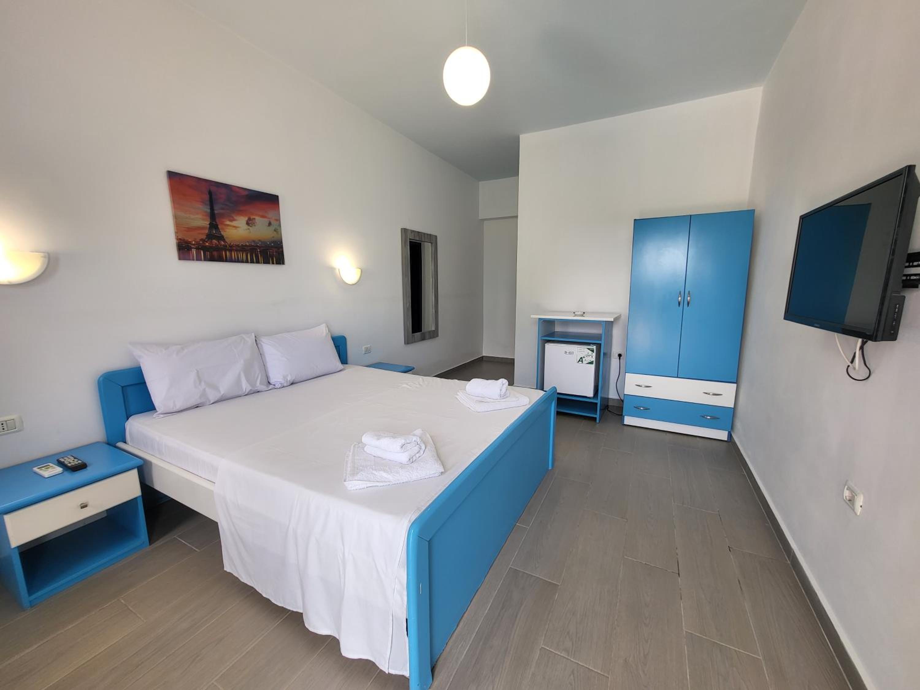 Double Room with Patio photo 1