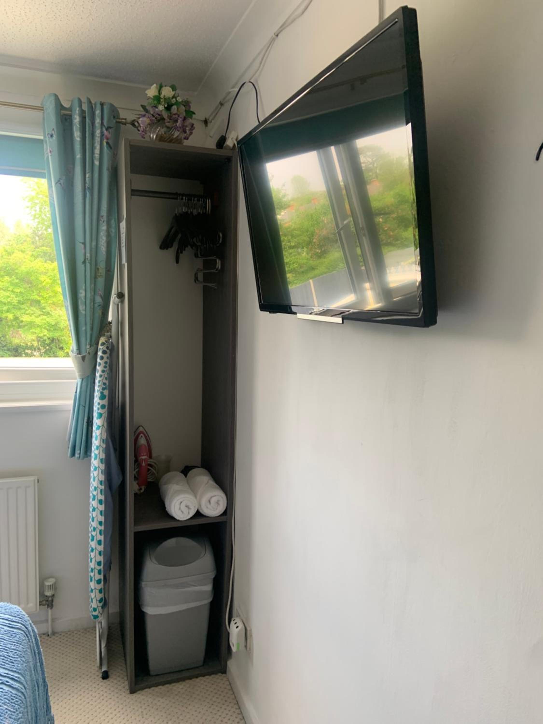 Deluxe Double Room with Shower photo 3