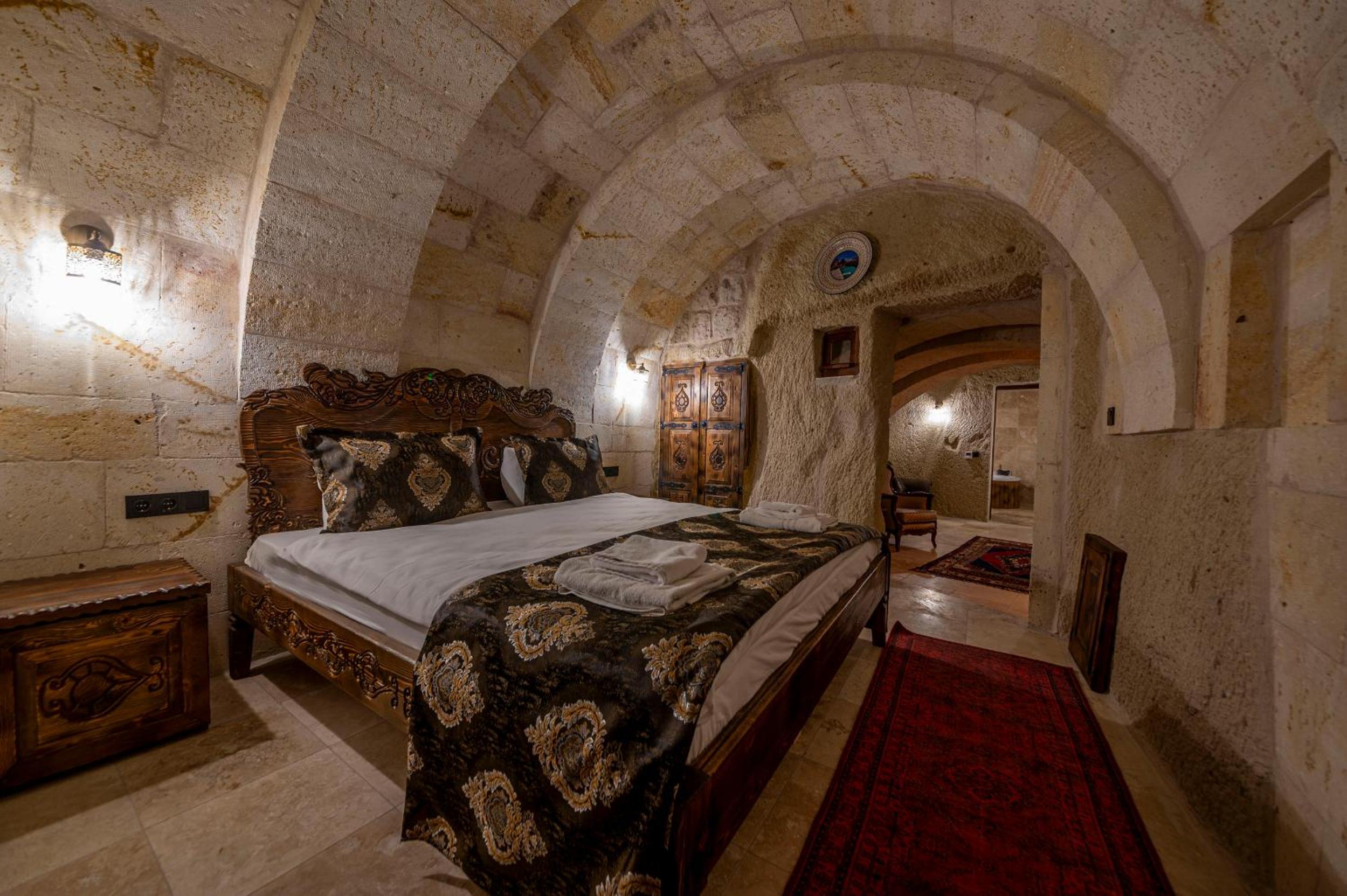 Deluxe Double Room with Castle View - Photo 33