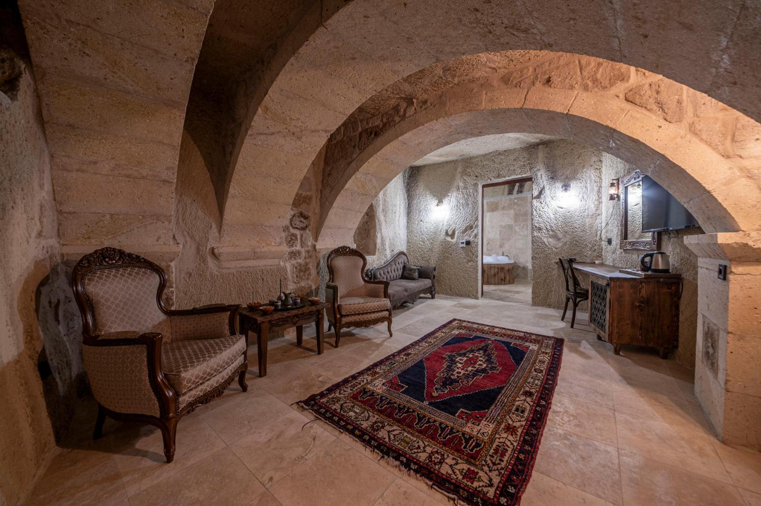 Deluxe Double Room with Castle View - Photo 35