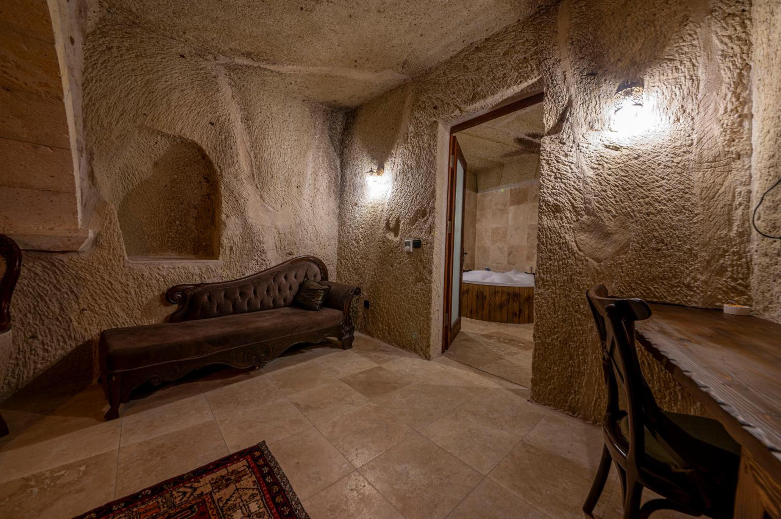 Deluxe Double Room with Castle View - Photo 36