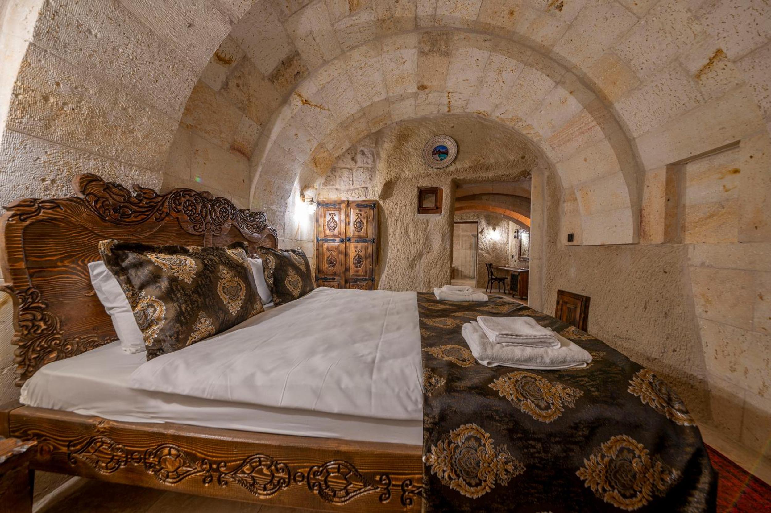 Deluxe Double Room with Castle View - Photo 38