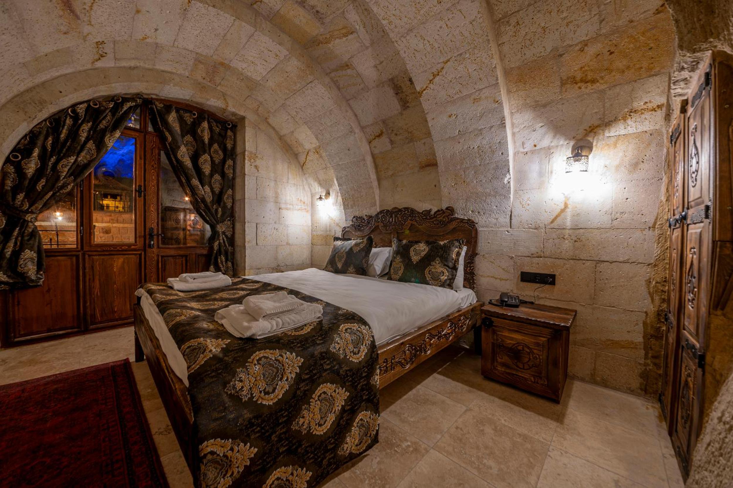Deluxe Double Room with Castle View - Photo 39