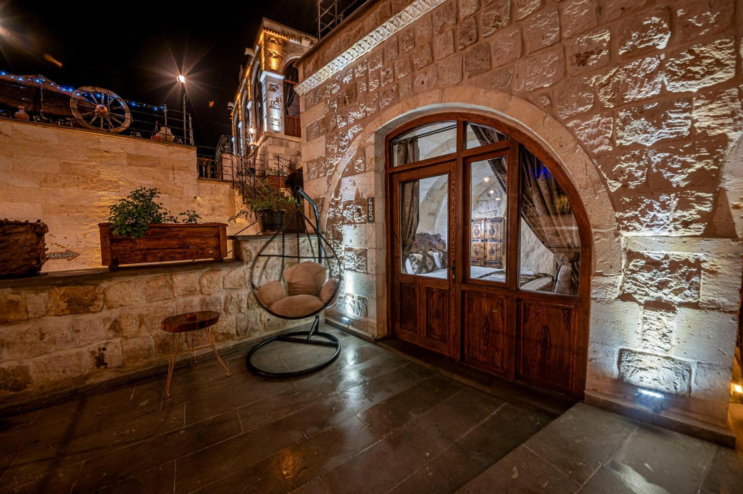 Deluxe Double Room with Castle View - Photo 40