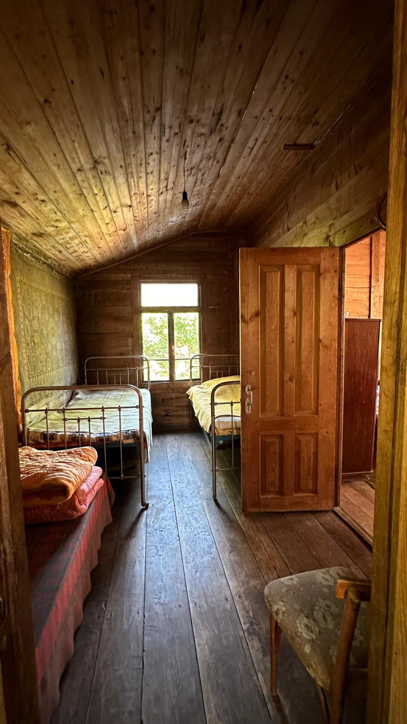Twin Room with Shared Bathroom photo 2