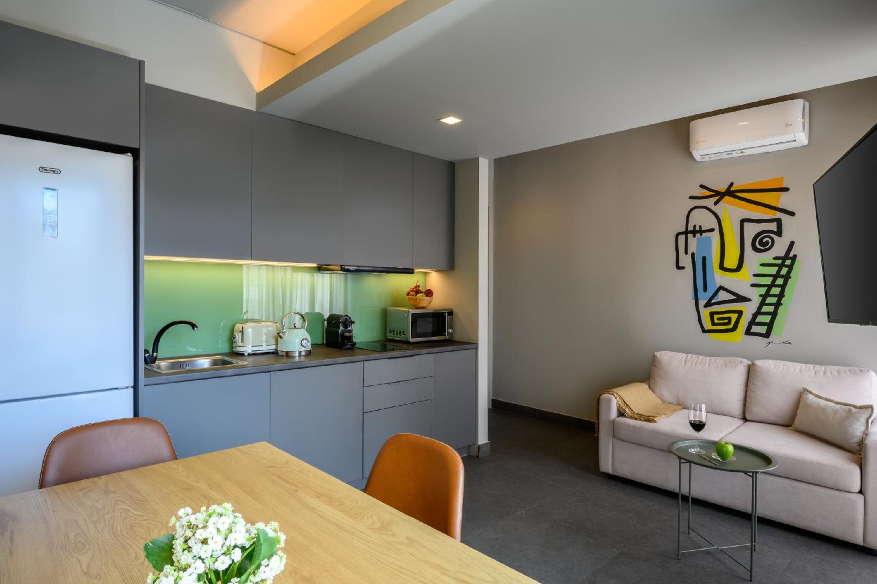 Superior Triple Room photo 2