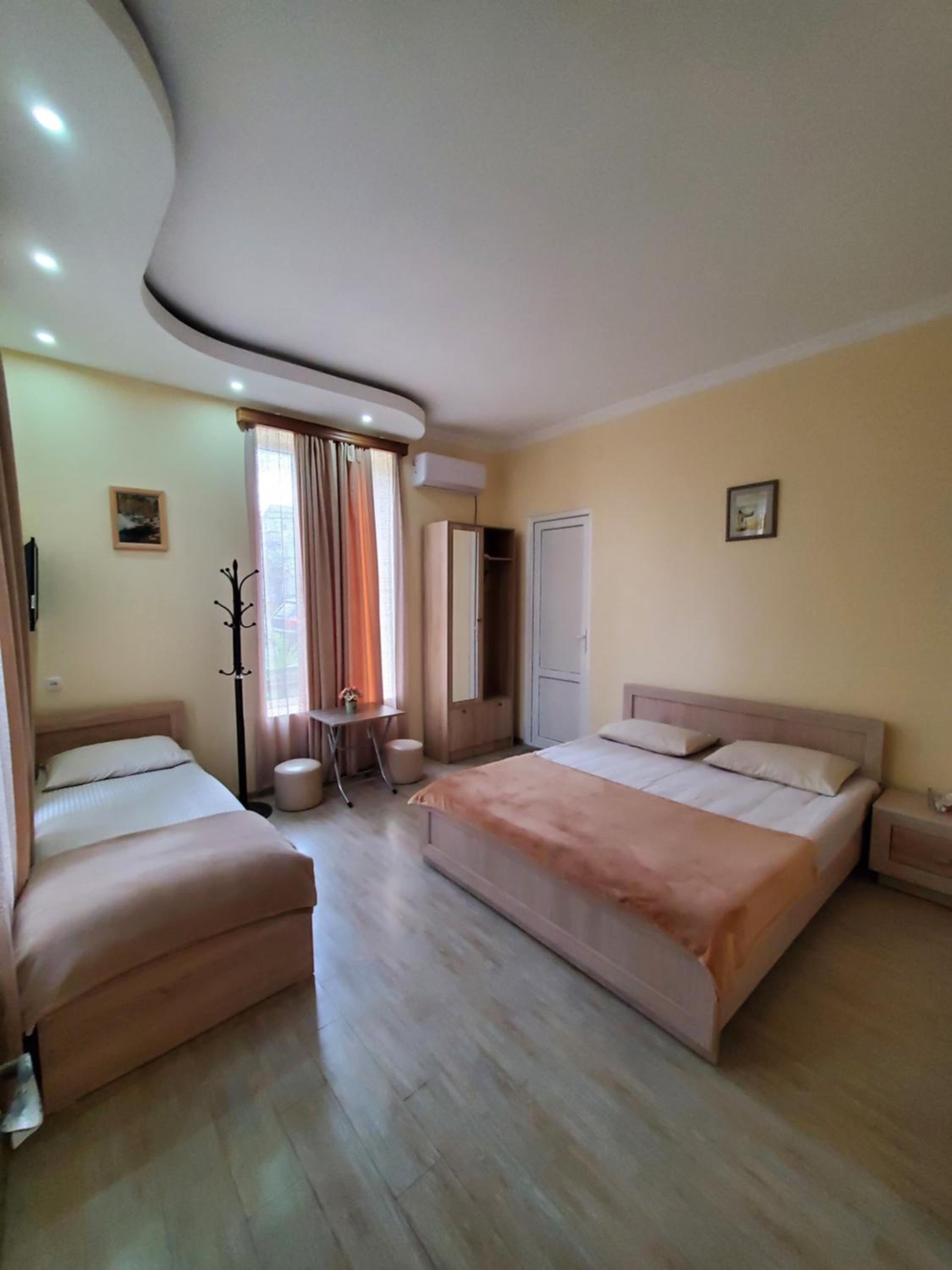 Triple Room photo 2