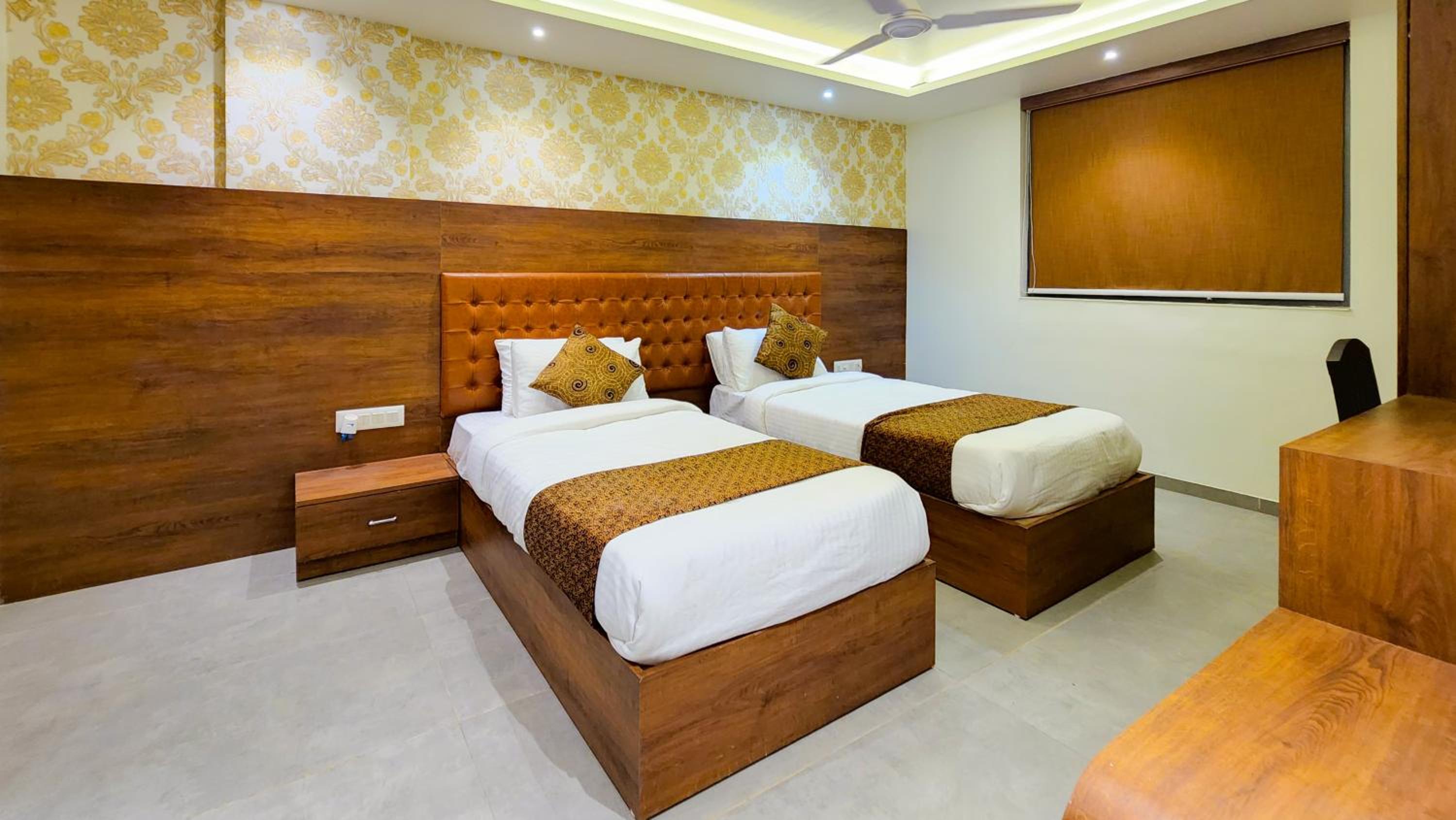 Twin Room - Photo 1