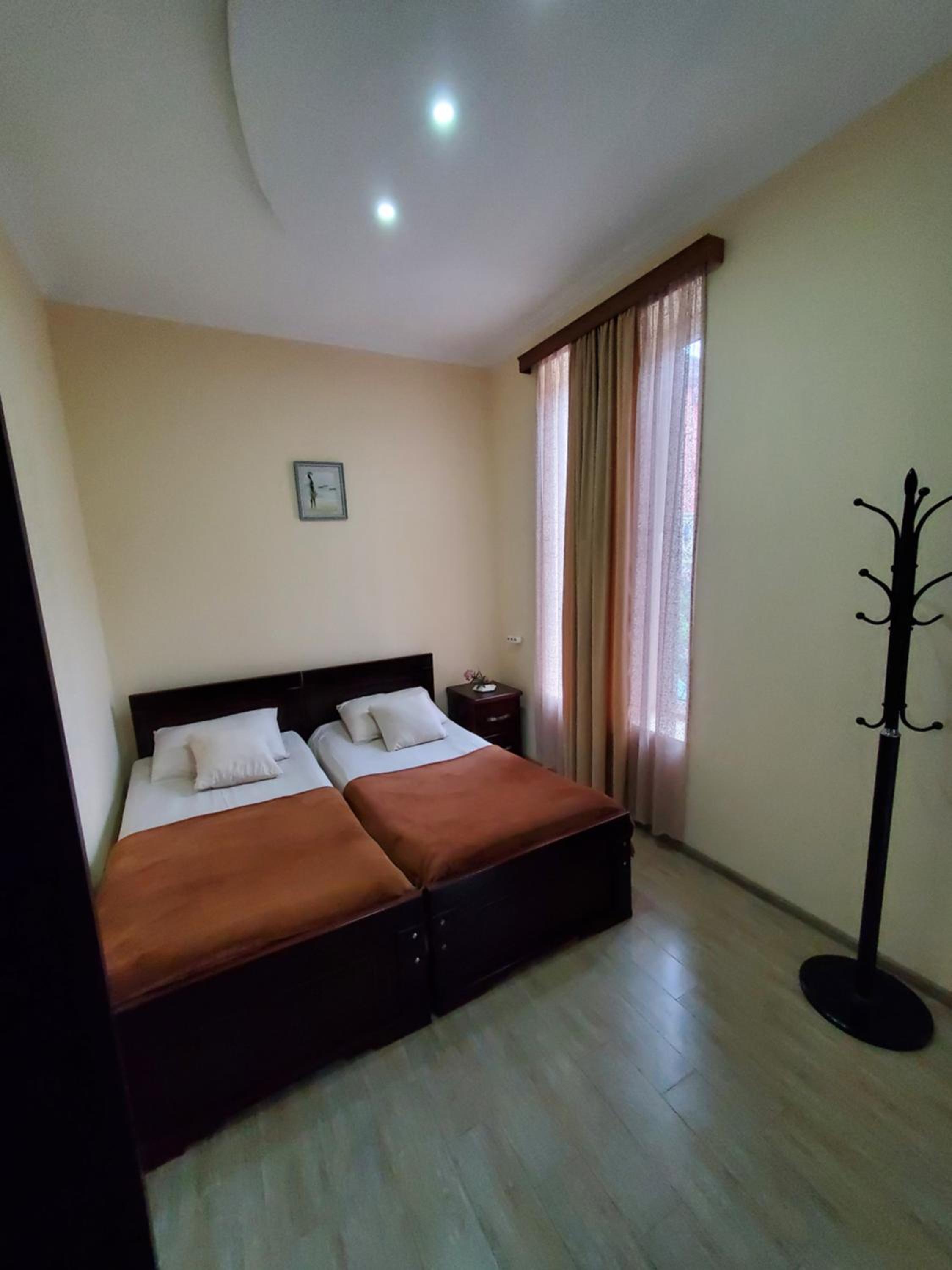 Budget Twin Room photo 2