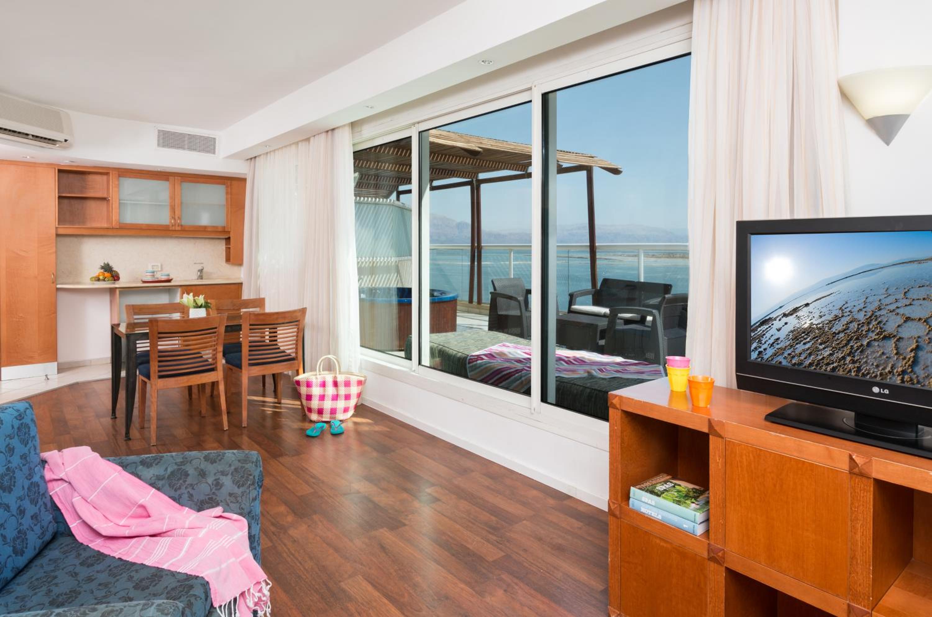 Superior Junior Suite