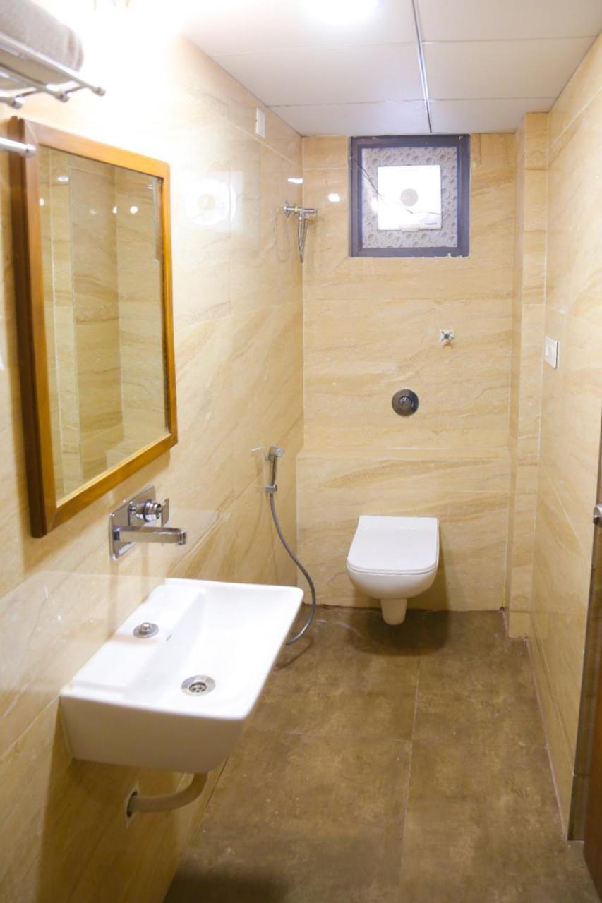 Twin Room - Photo 7