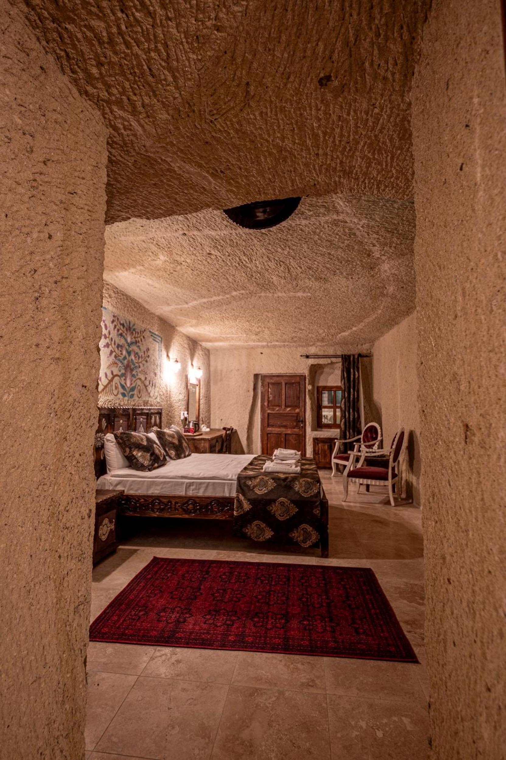 Deluxe Double Room with Castle View - Photo 30