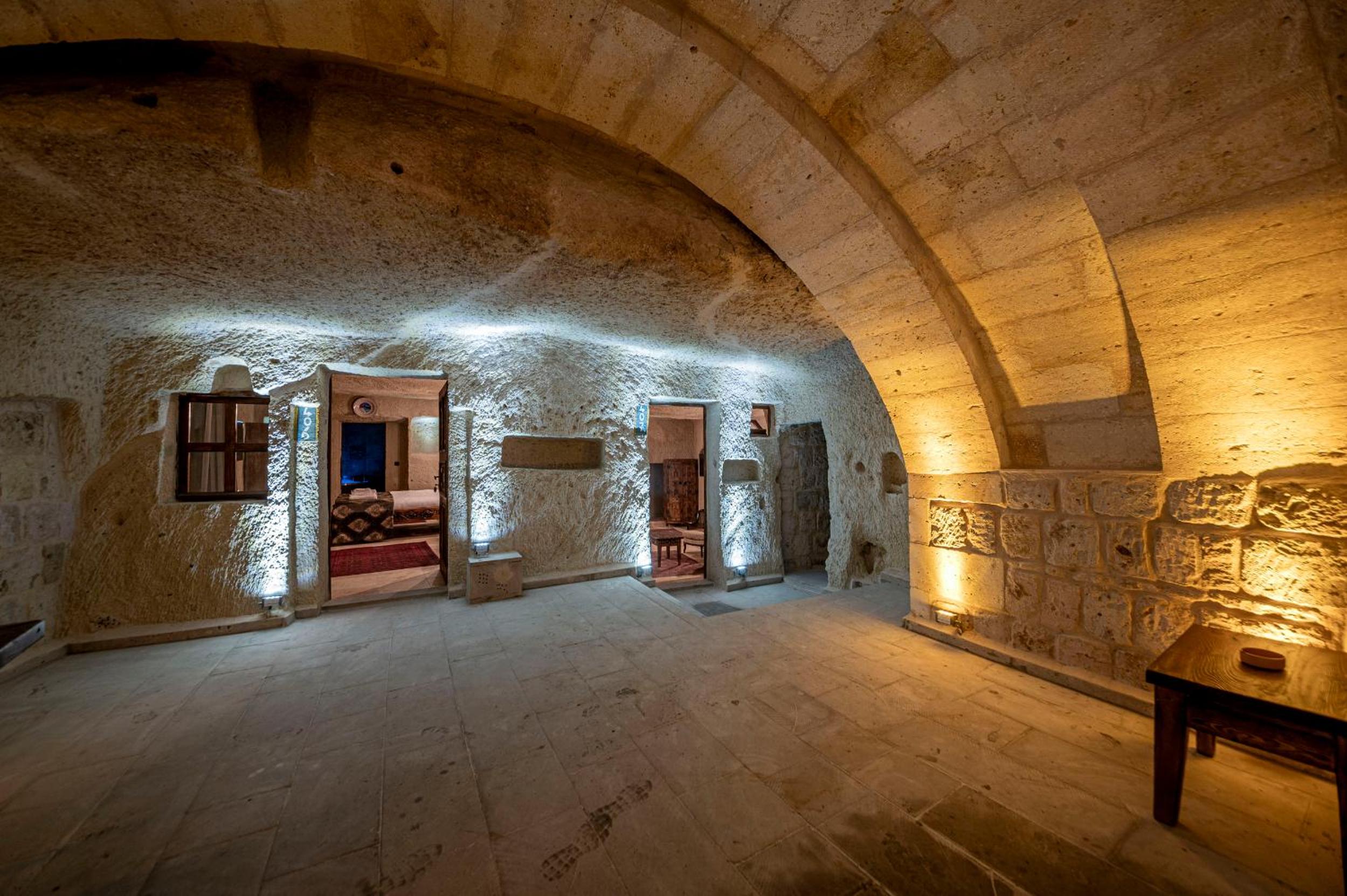 Deluxe Double Room with Castle View - Photo 26