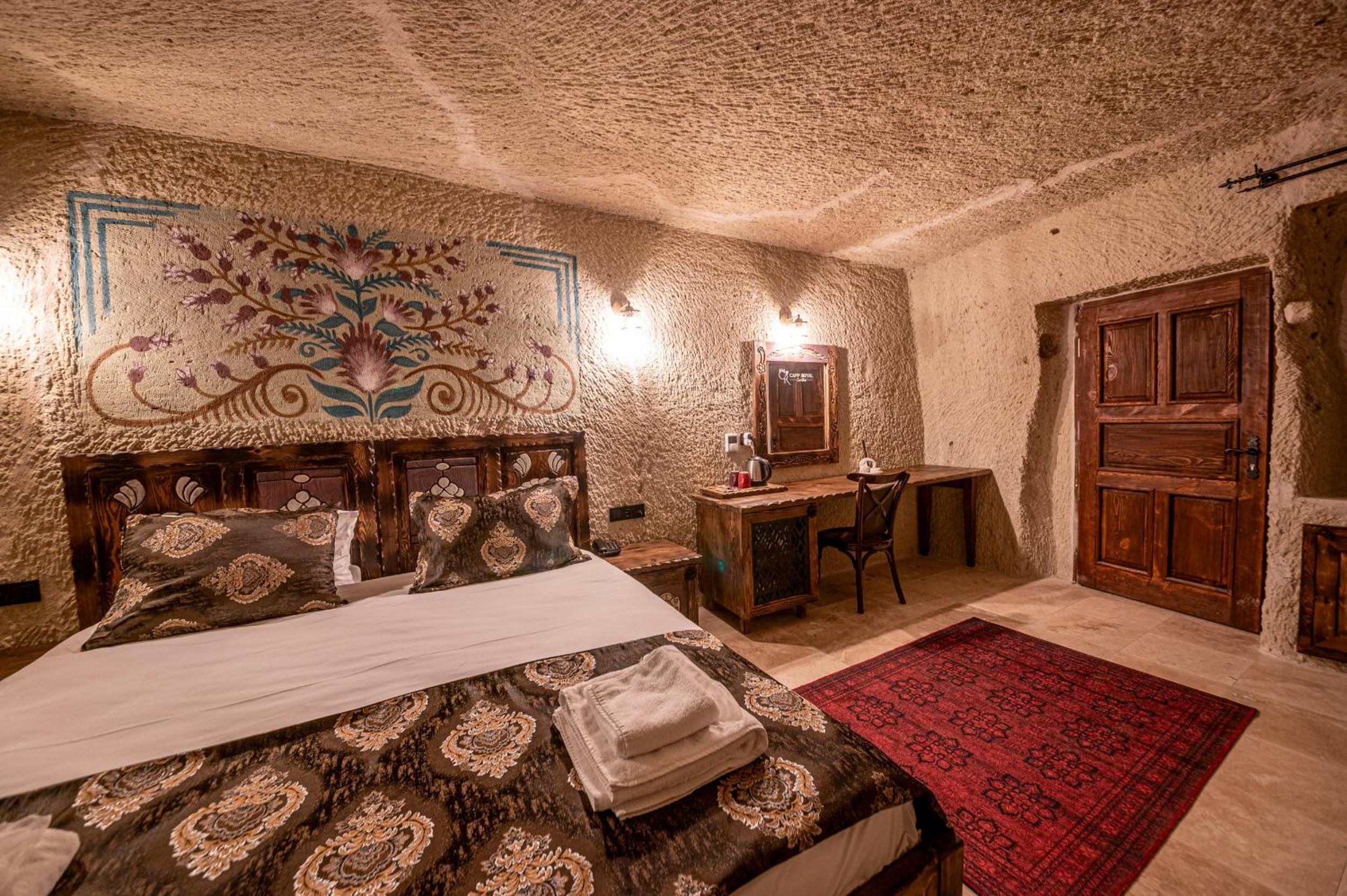 Deluxe Double Room with Castle View - Photo 19