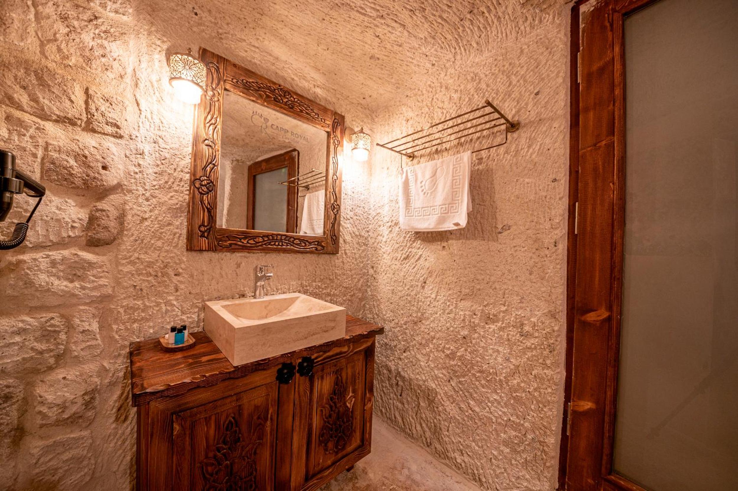 Deluxe Double Room with Castle View - Photo 11
