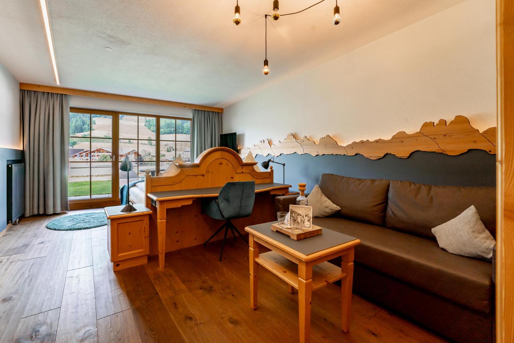 Deluxe Room - Photo 2