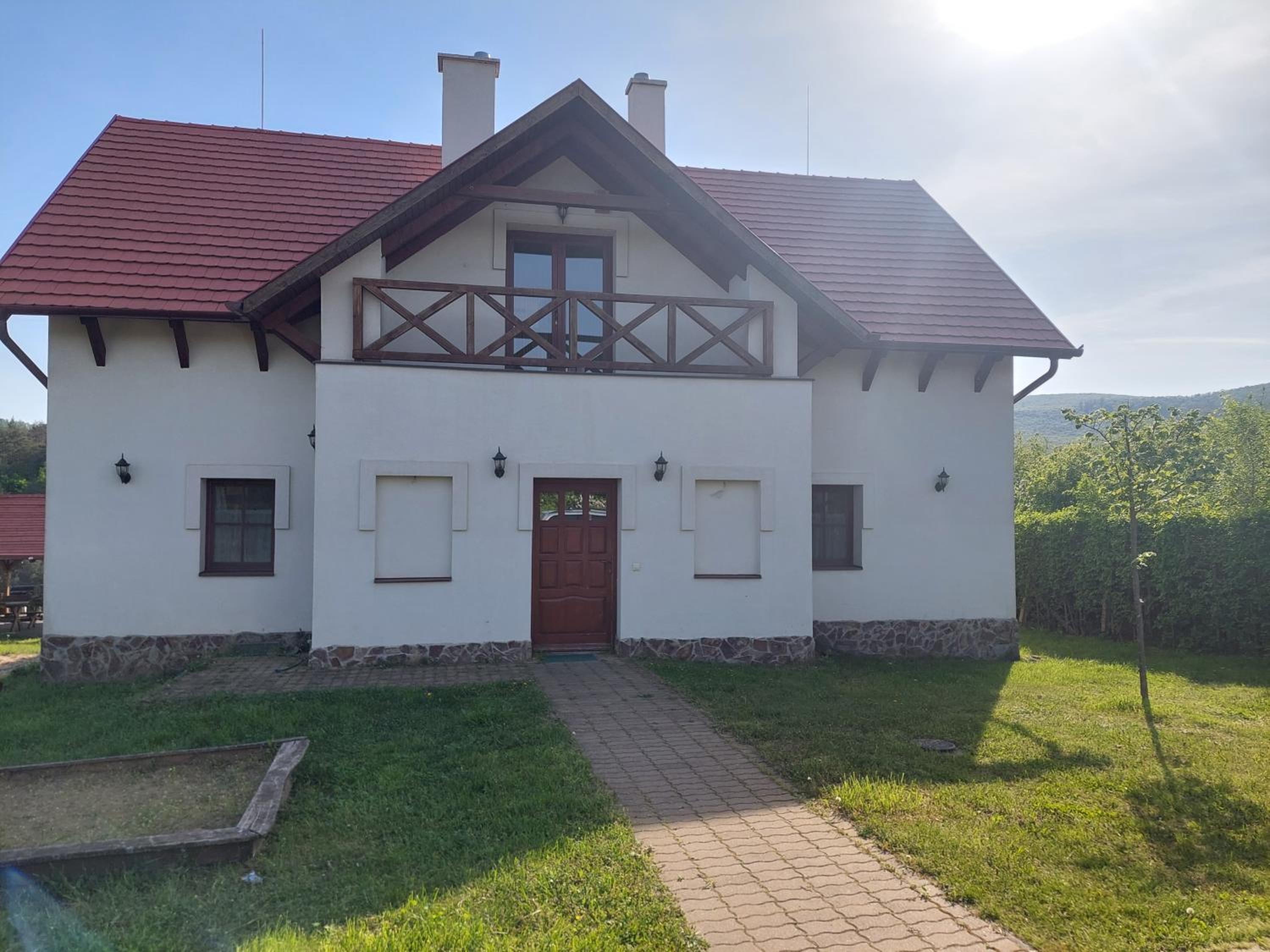Three-Bedroom Villa photo 1