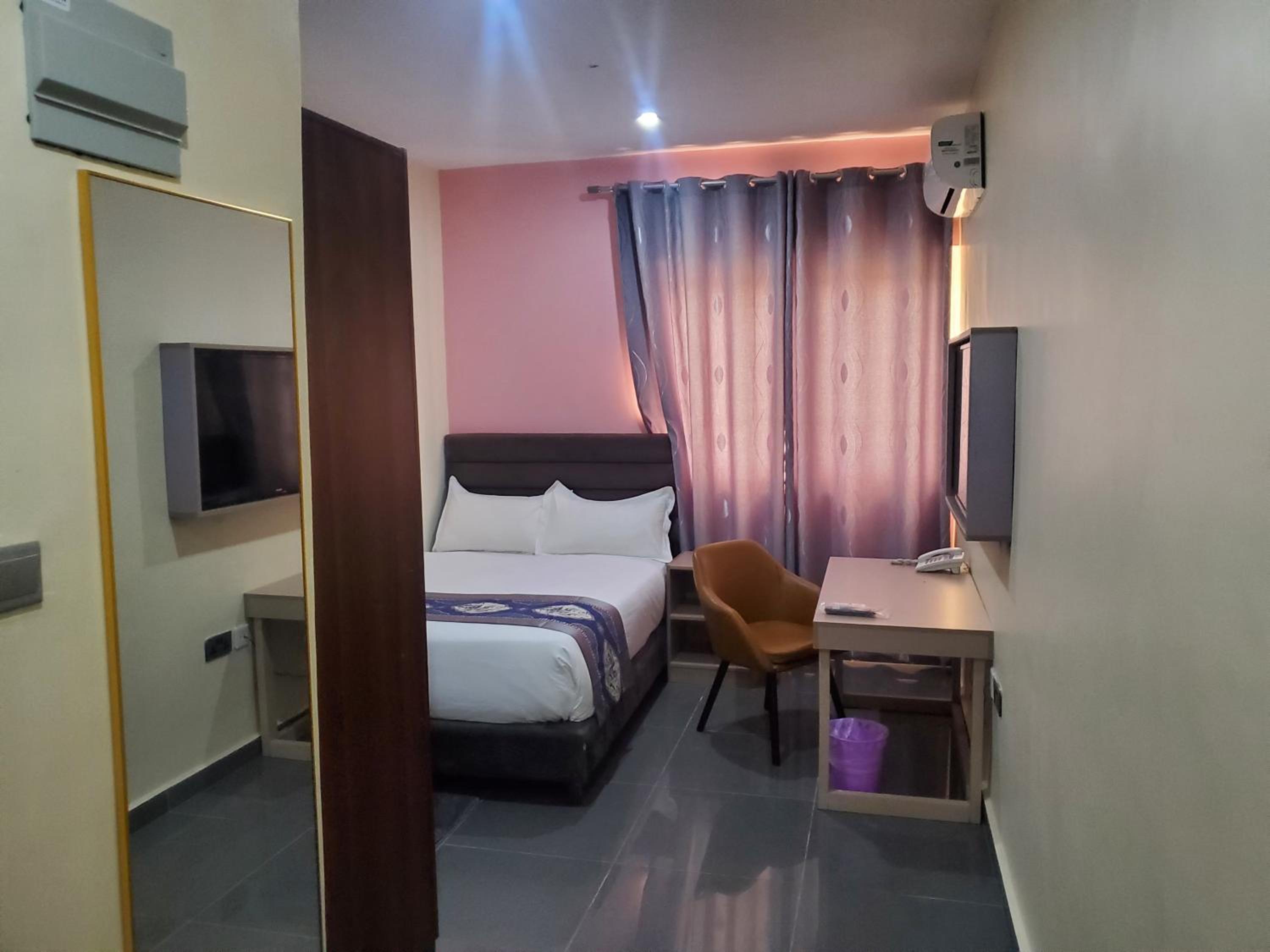 Budget Single Room