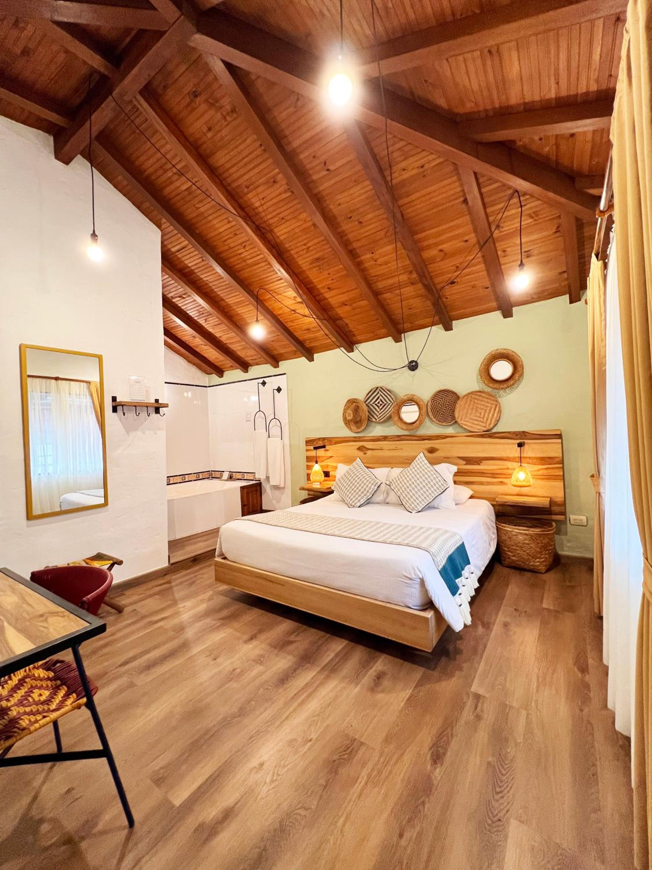Deluxe Double Room with Bath