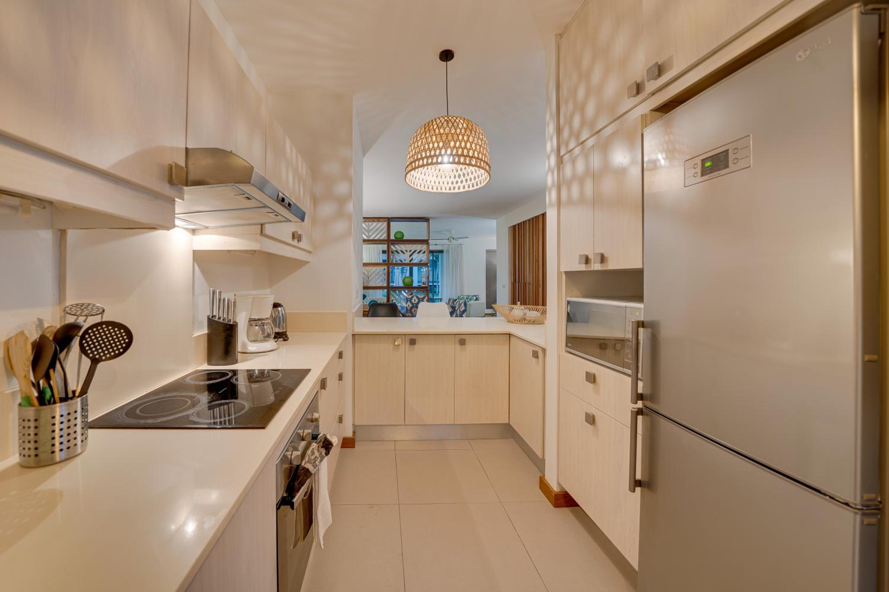 Three-Bedroom Apartment - Oceanfront photo 2