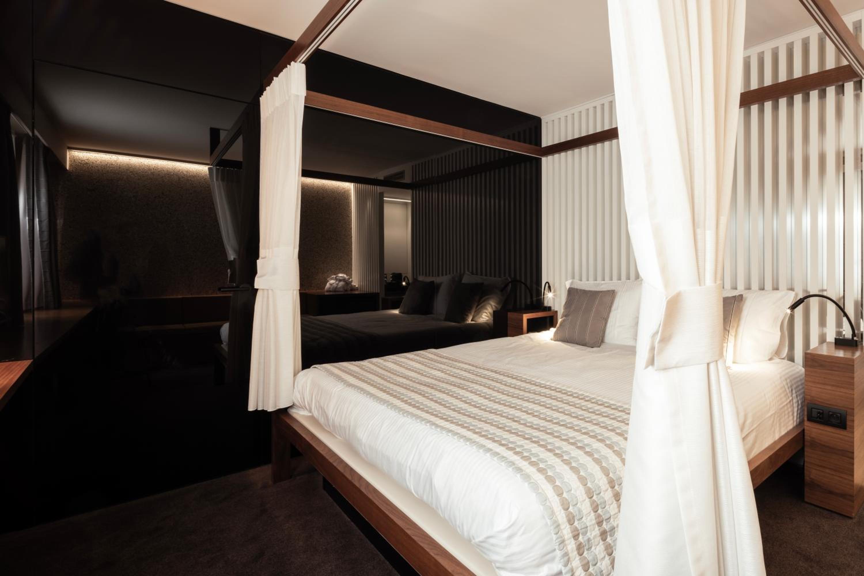 Suite With Sea View - Pet Free Room