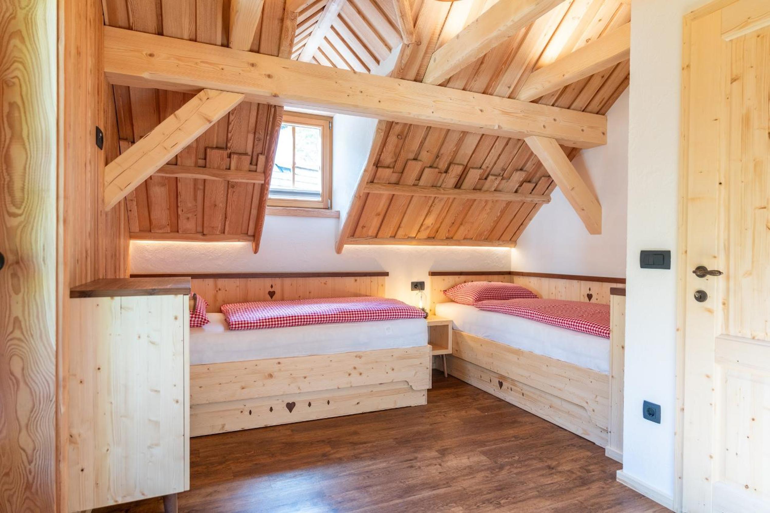 Chalet PRSIVEC with Mountain - River View, Fireplace and Sauna - Photo 11