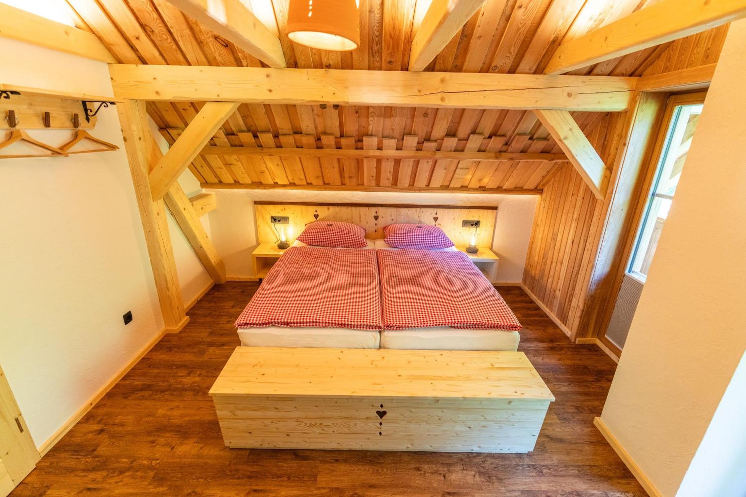 Chalet PRSIVEC with Mountain - River View, Fireplace and Sauna - Photo 3