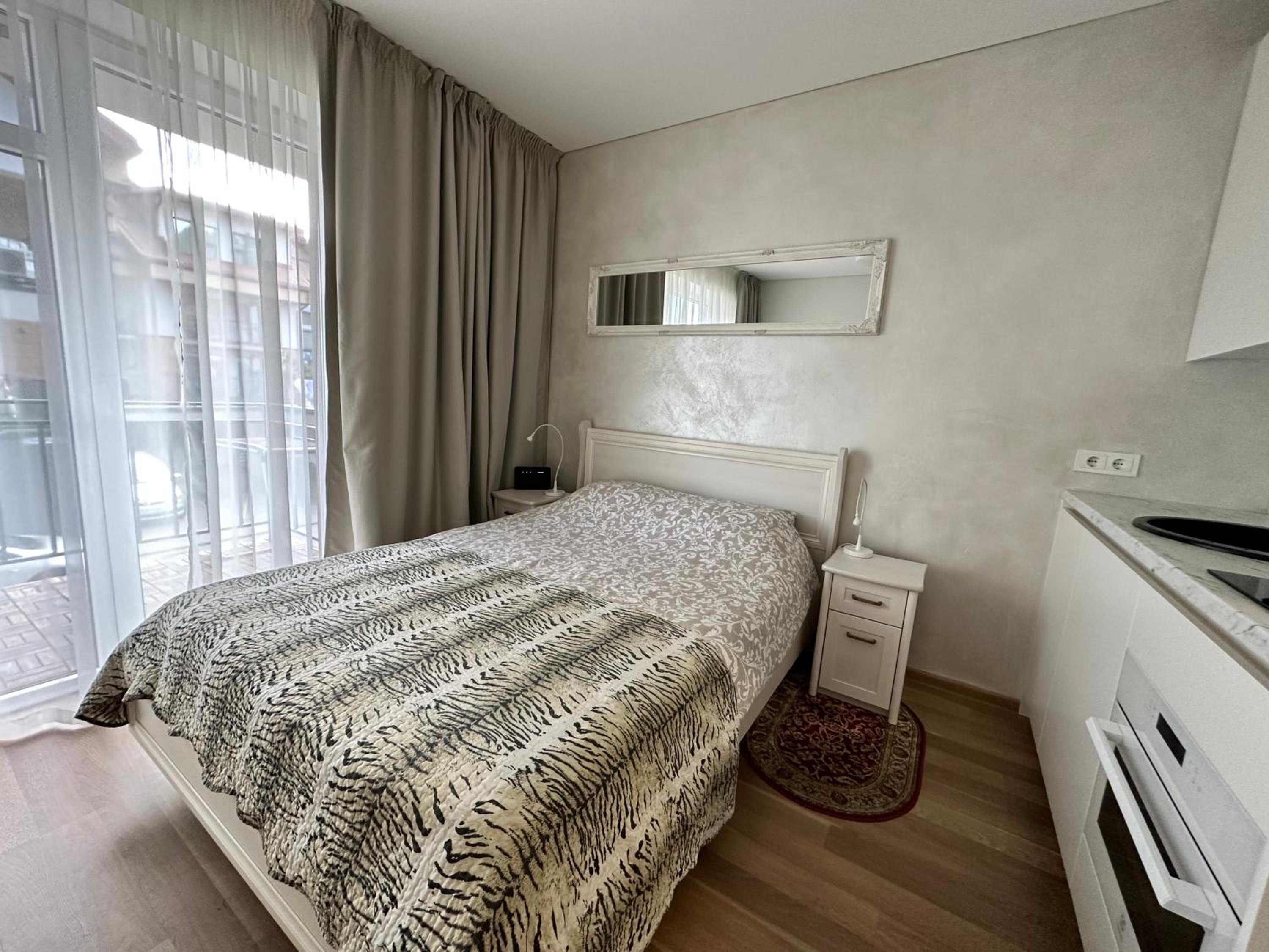 Apartment with Balcony photo 1