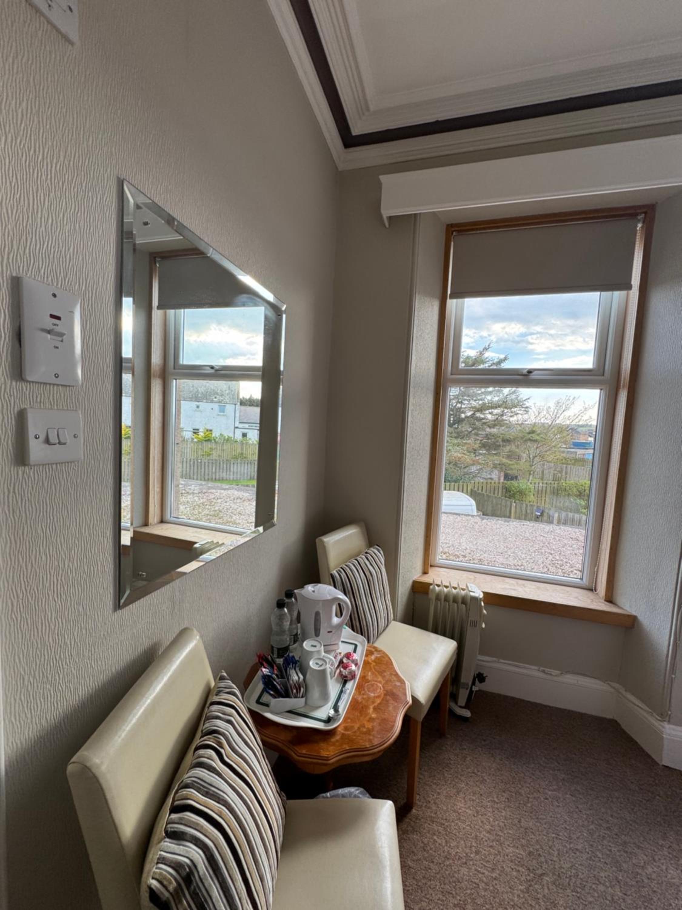 Large Twin Room photo 1