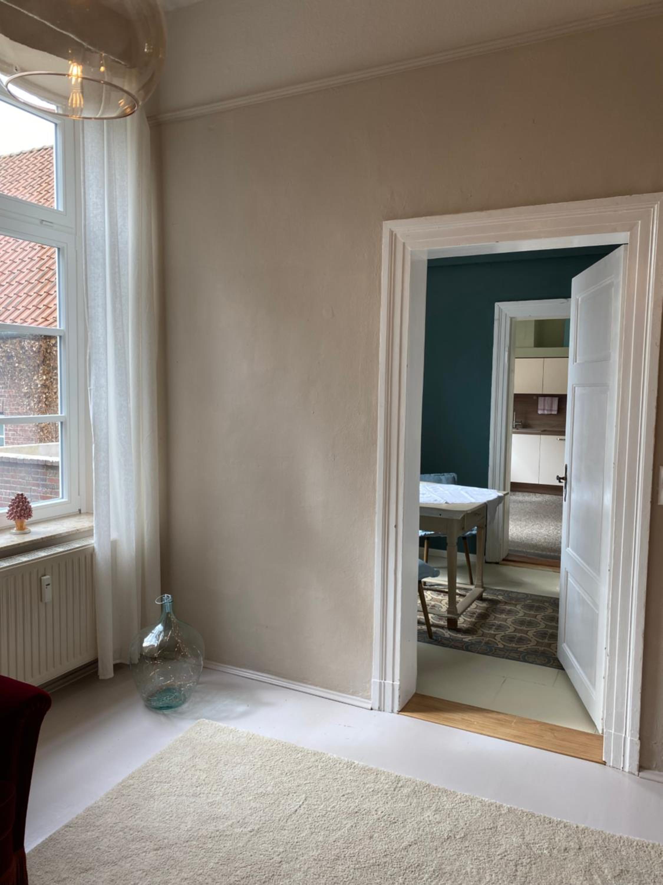 One-Bedroom Apartment photo 2