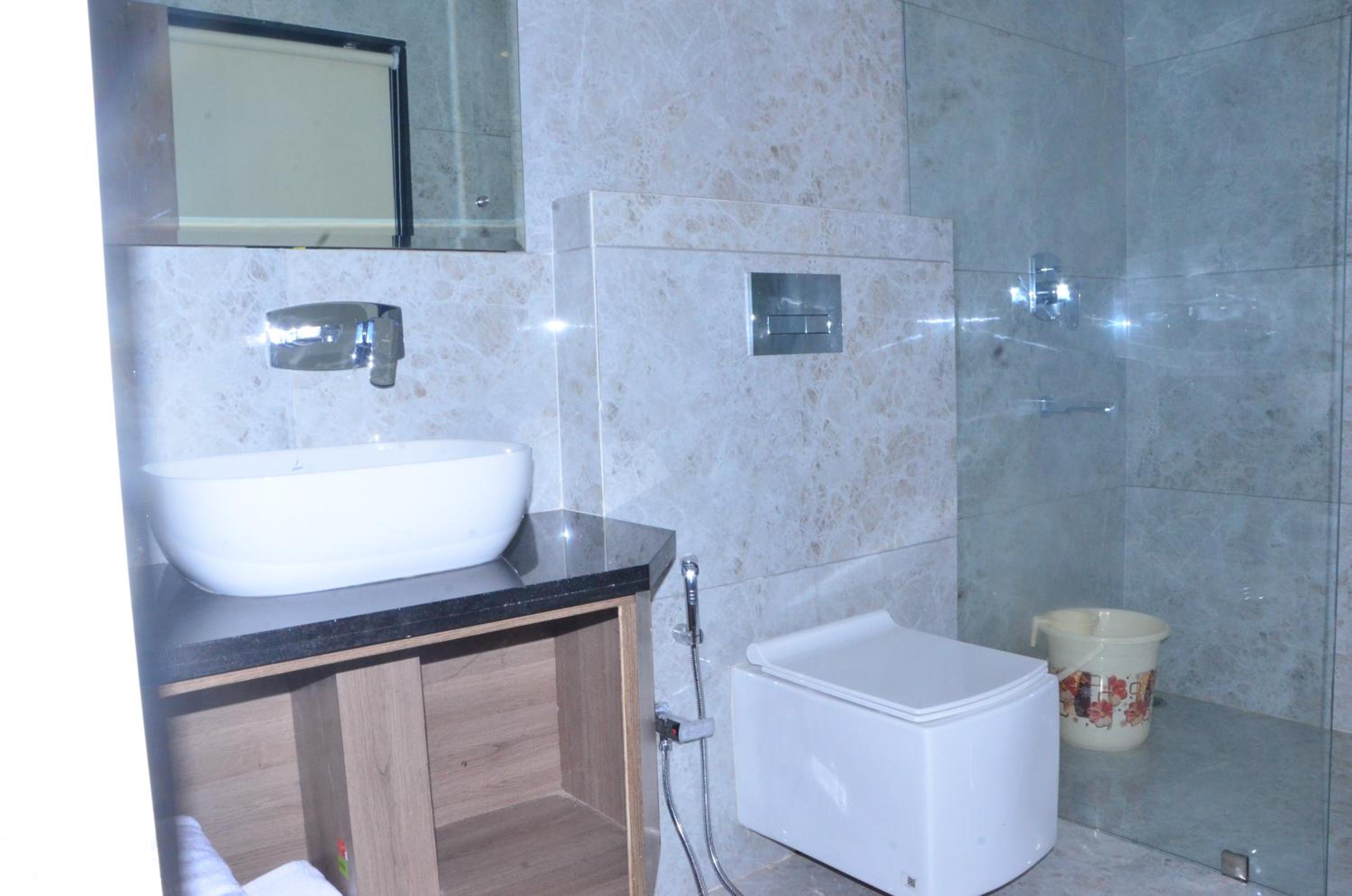Deluxe Double Room with Balcony photo 2