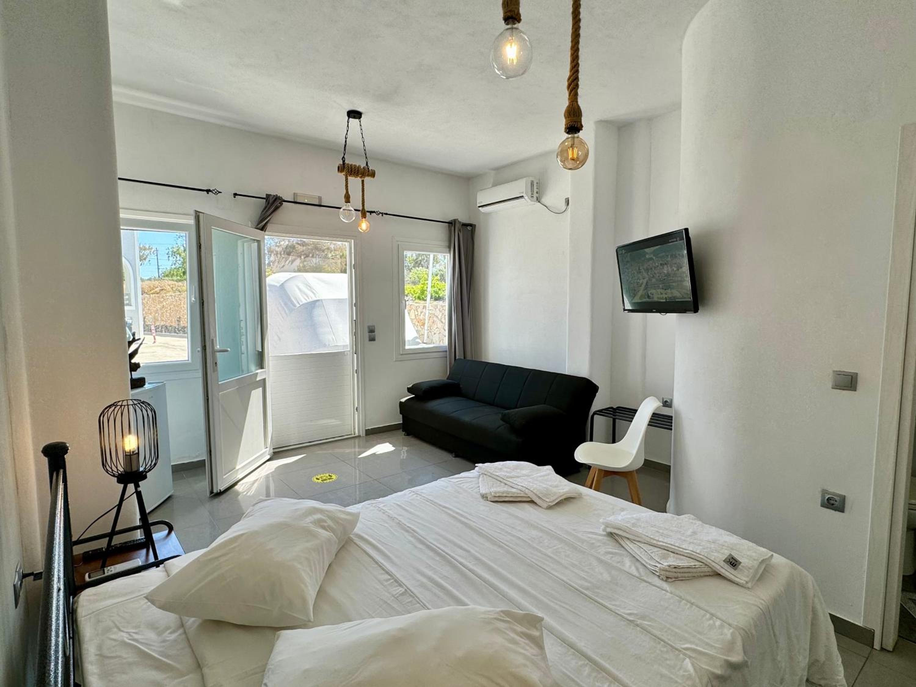 Large Double Room photo 2