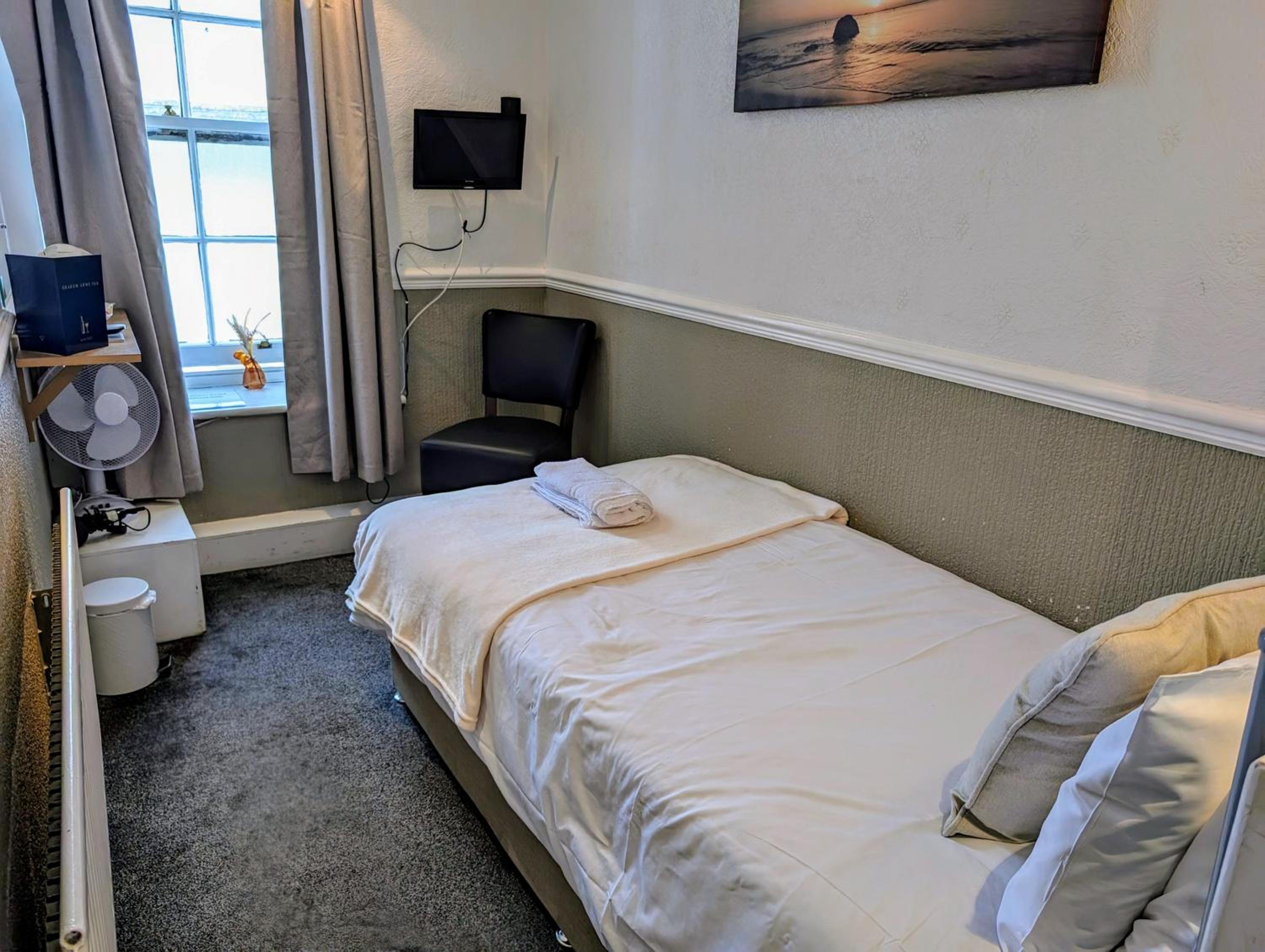 Budget Single Room