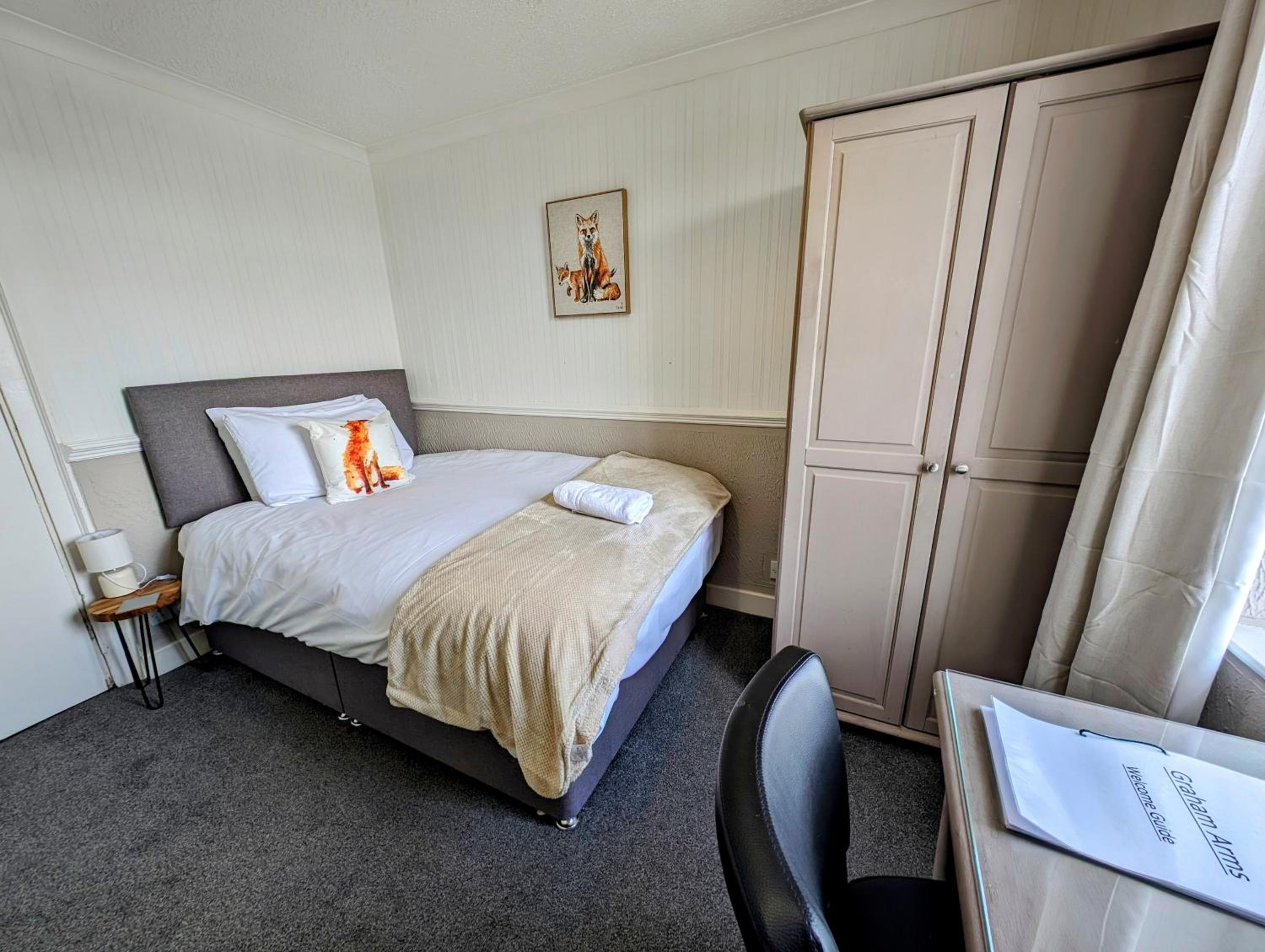 Single Room photo 3