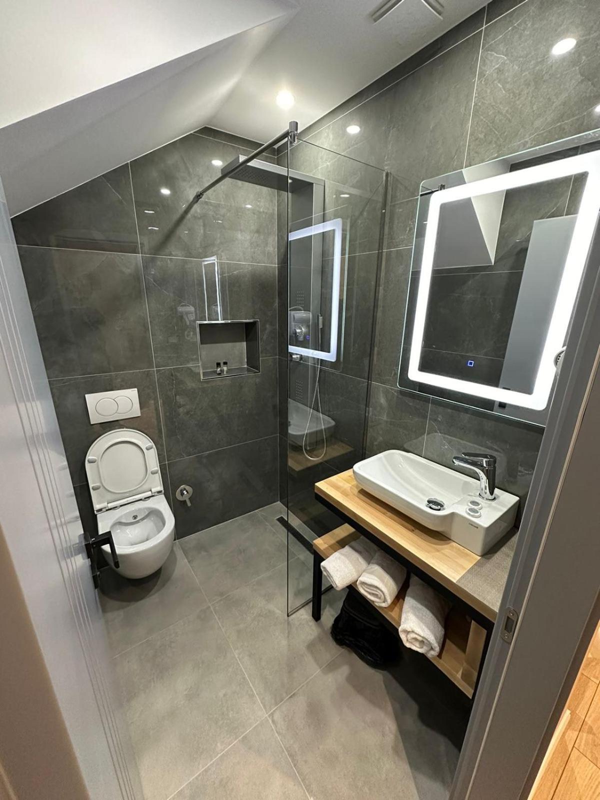 Triple Room with Balcony