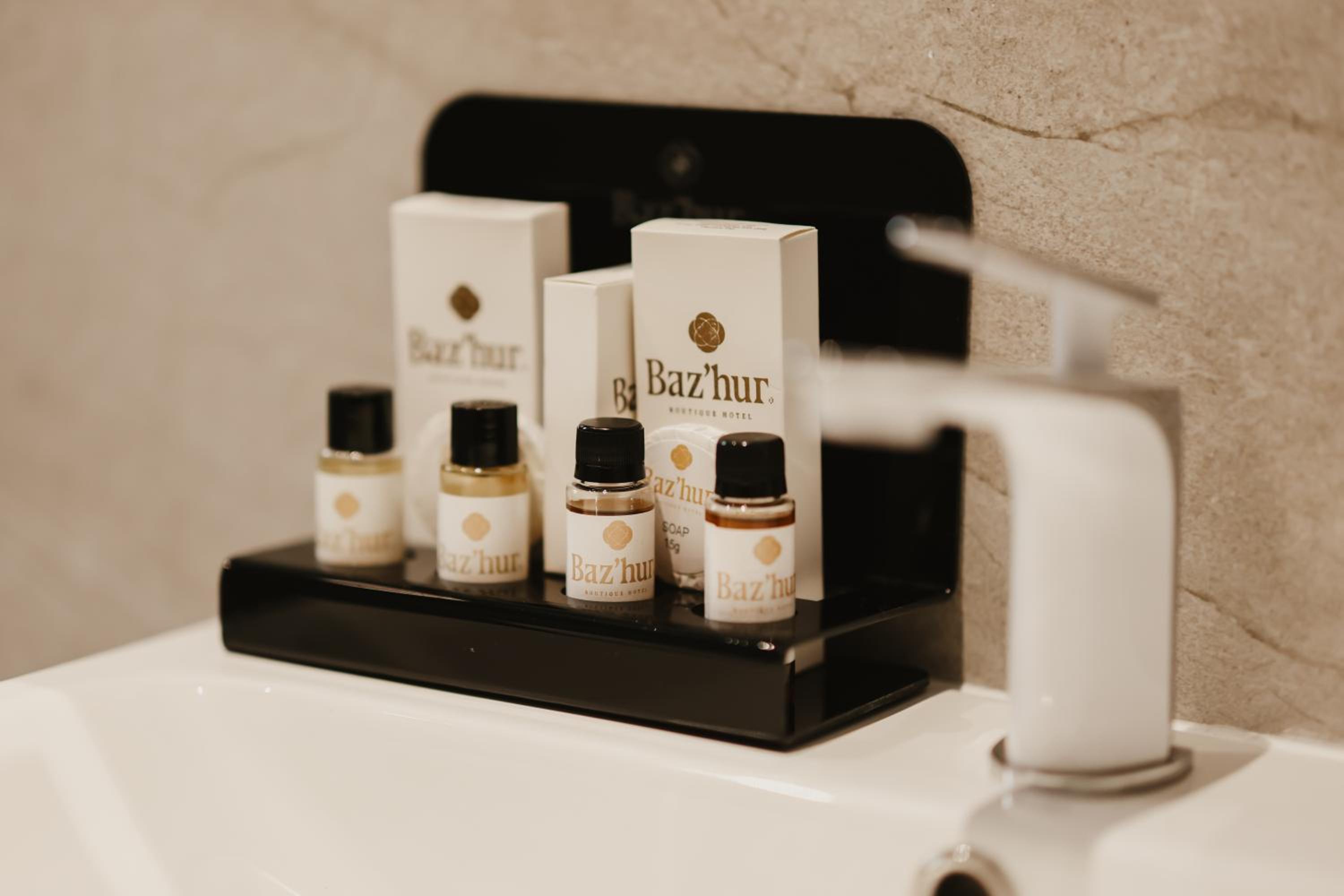 Deluxe Suite with Spa Bath photo 2