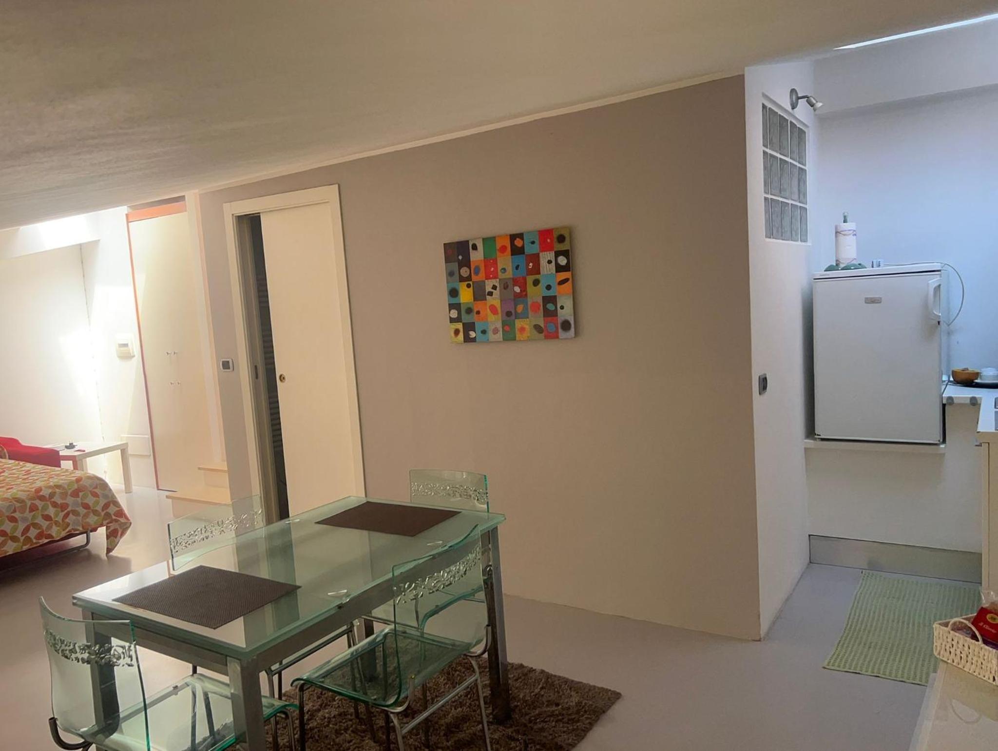 One-Bedroom Apartment photo 2