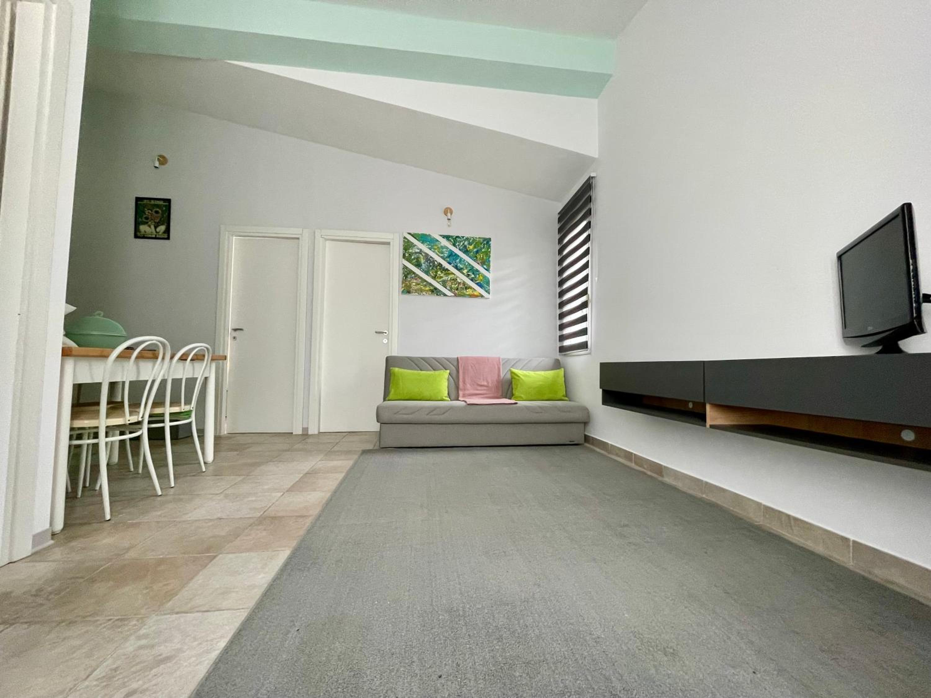 Two-Bedroom Apartment With Garden View photo 3