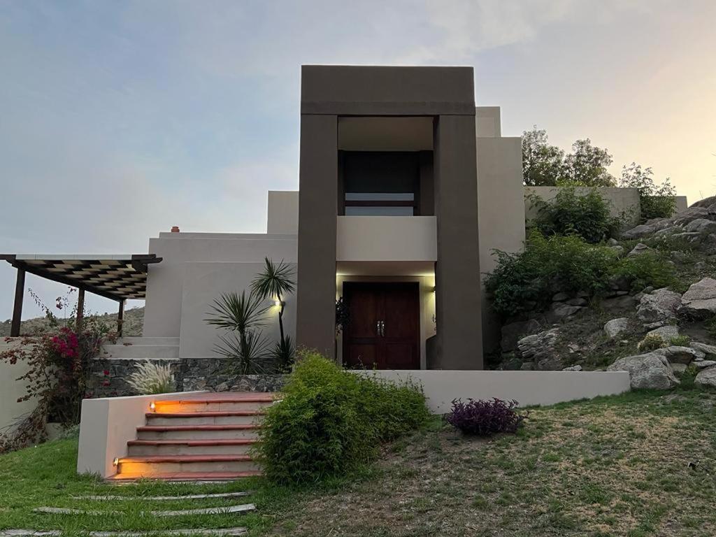 Villa photo 2