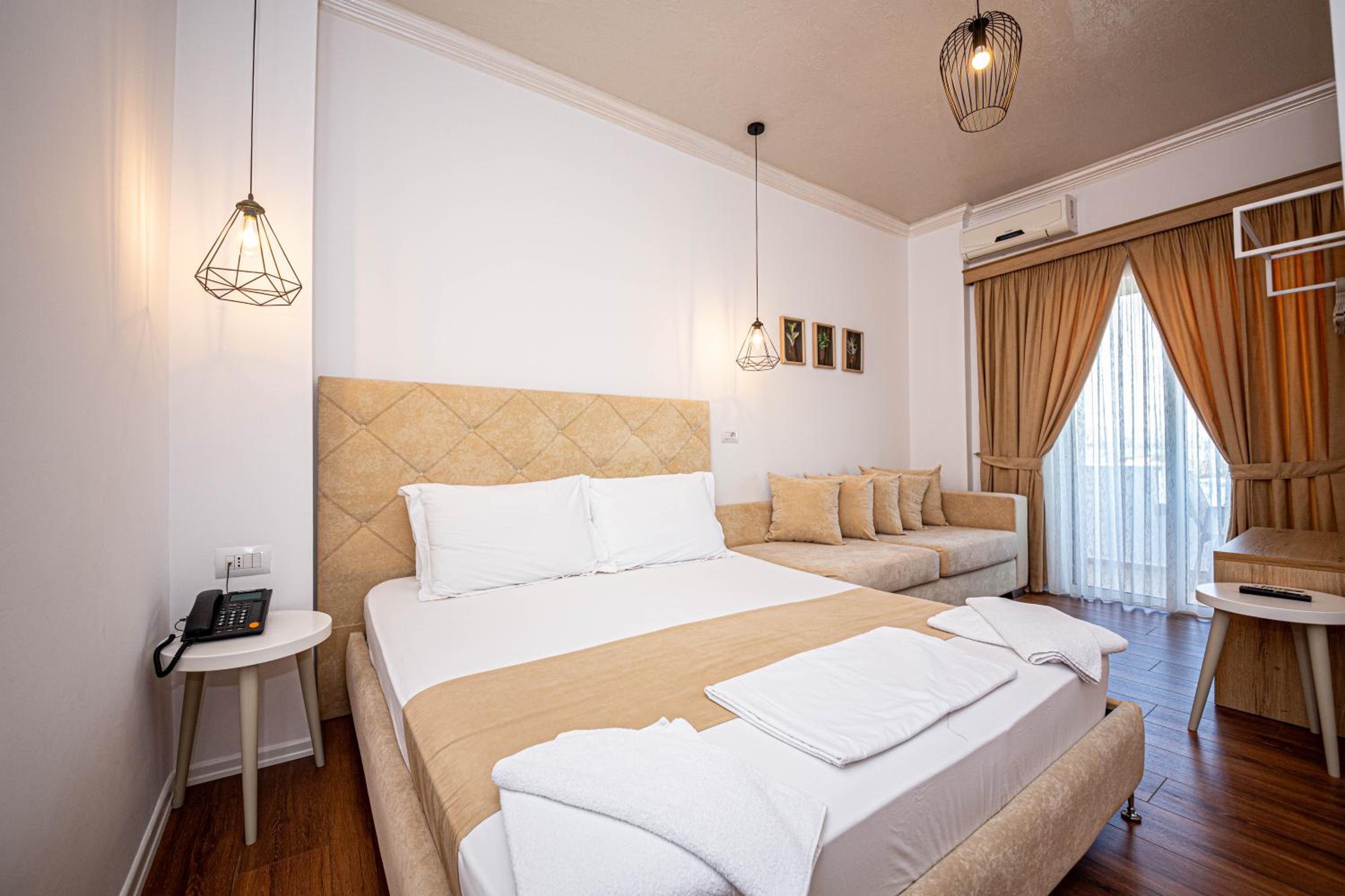 Superior Double Room with Balcony photo 3