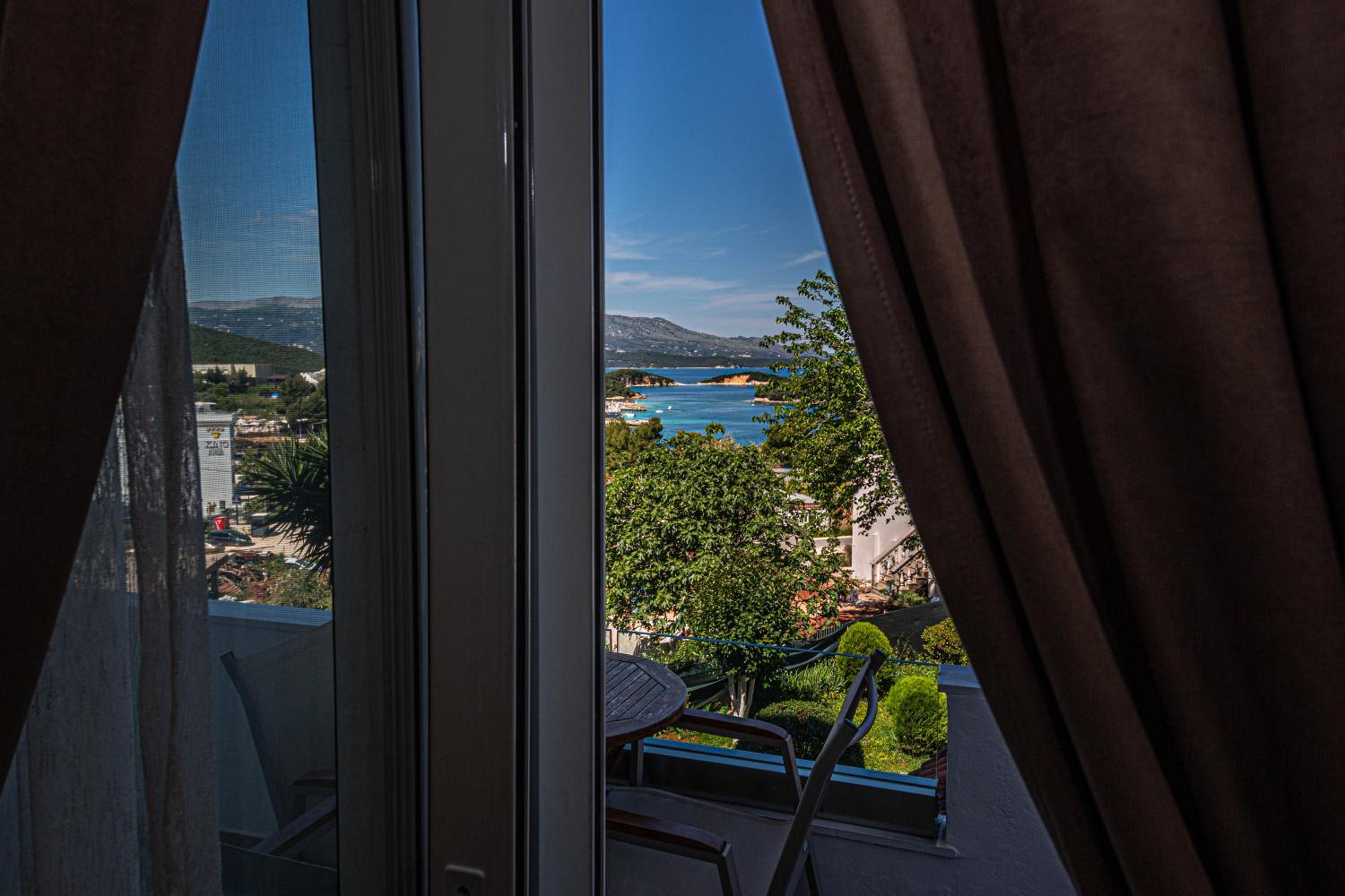 Double Room with Balcony and Sea View photo 2